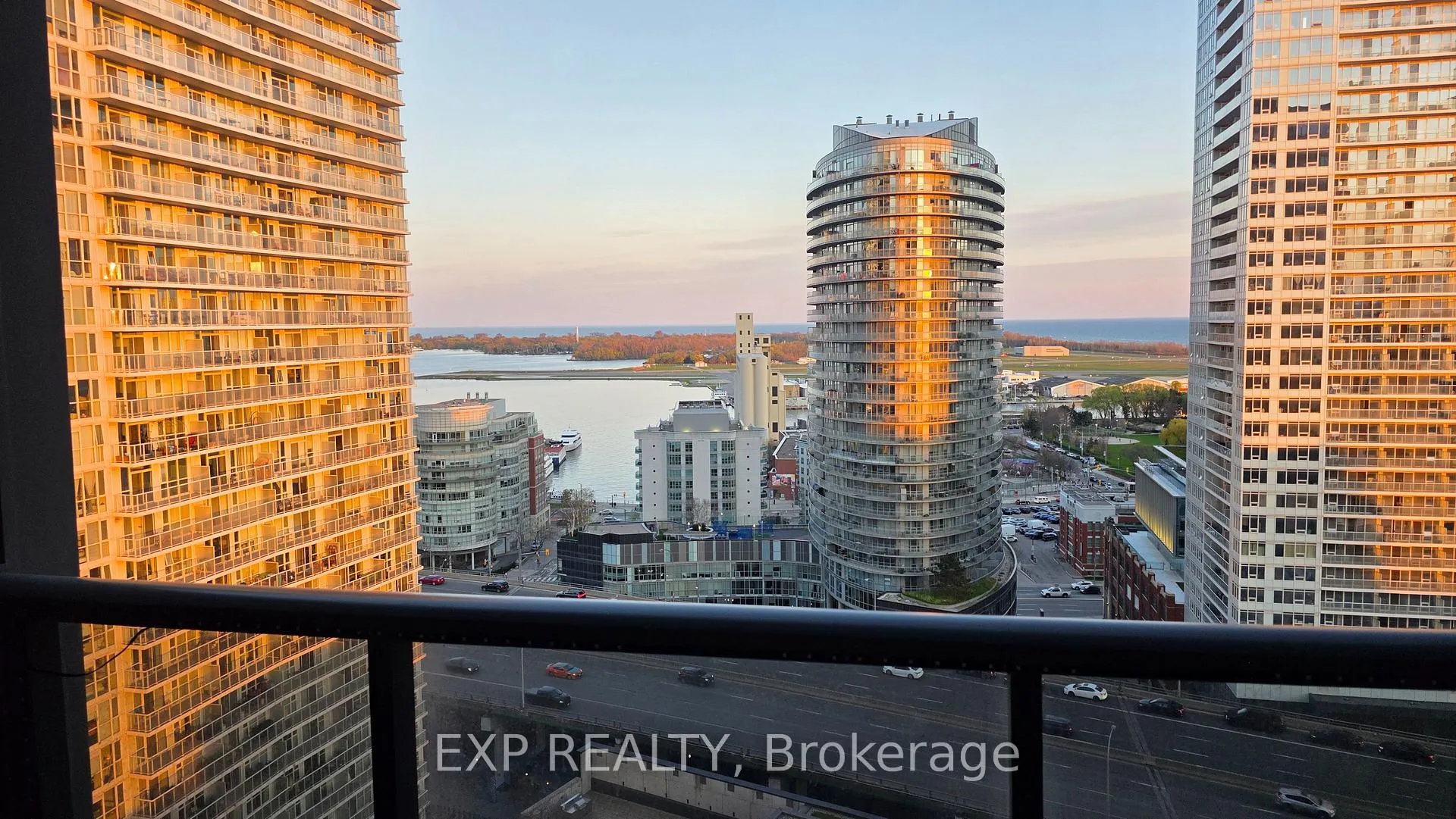 Photo 17 of Unit 2206, 85 Queens Wharf Road, Toronto, Waterfront Communities — HOMEH