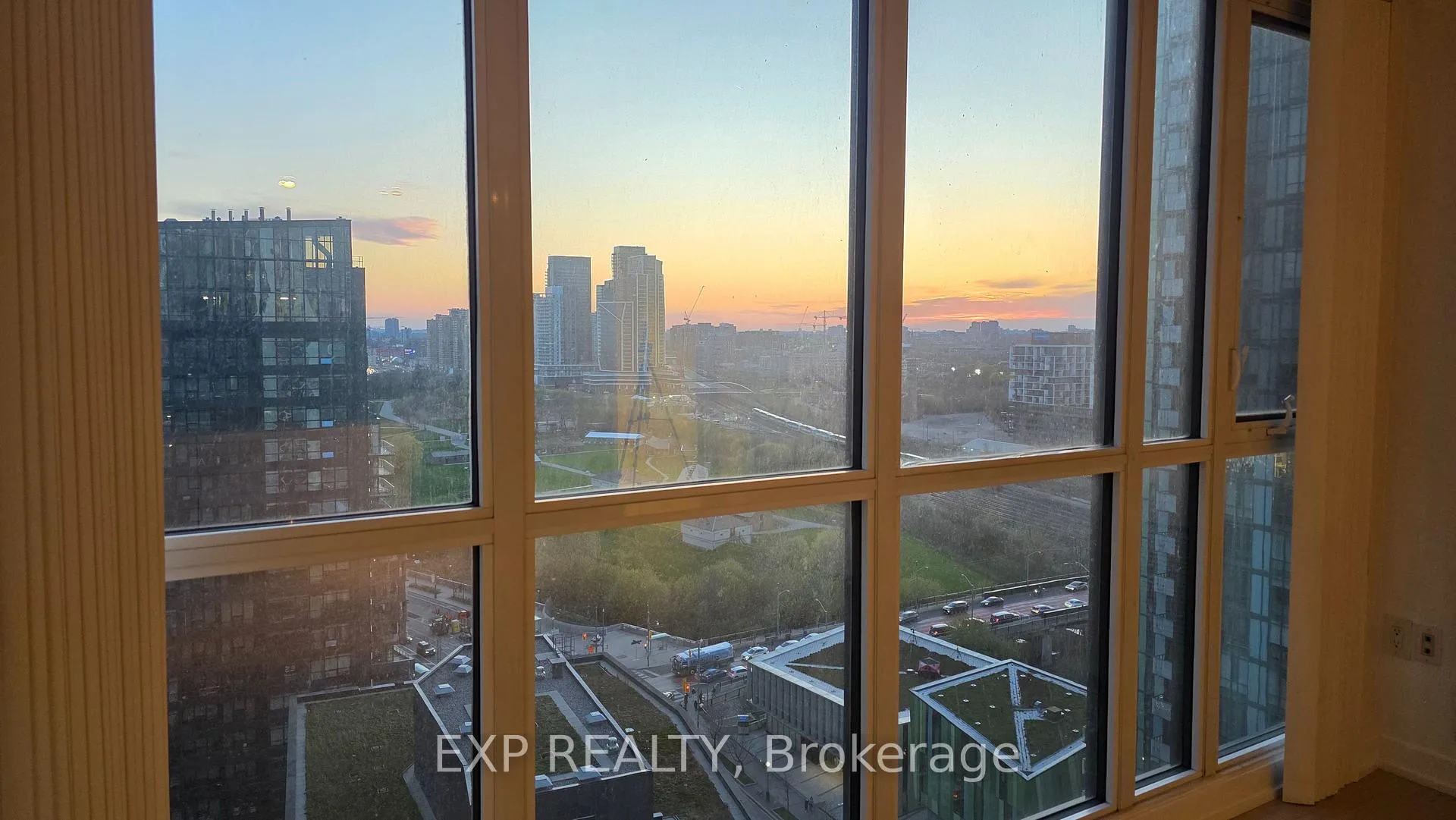 Photo 19 of Unit 2206, 85 Queens Wharf Road, Toronto, Waterfront Communities — HOMEH