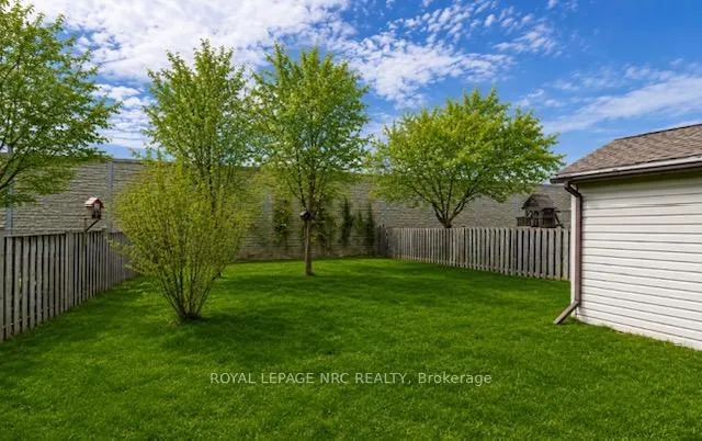 Photo 3 of 6787 Ailanthus Avenue, Niagara Falls, Arad/Fallsview — HOMEH