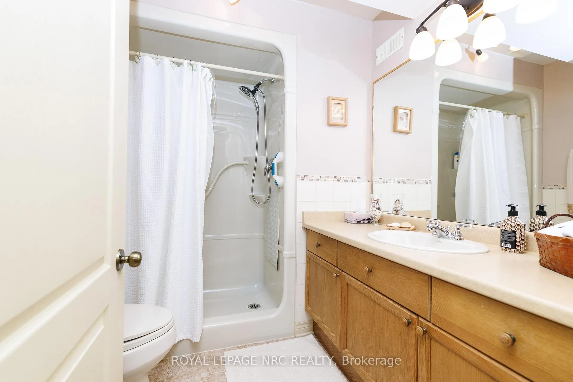 Photo 30 of 6787 Ailanthus Avenue, Niagara Falls, Arad/Fallsview — HOMEH