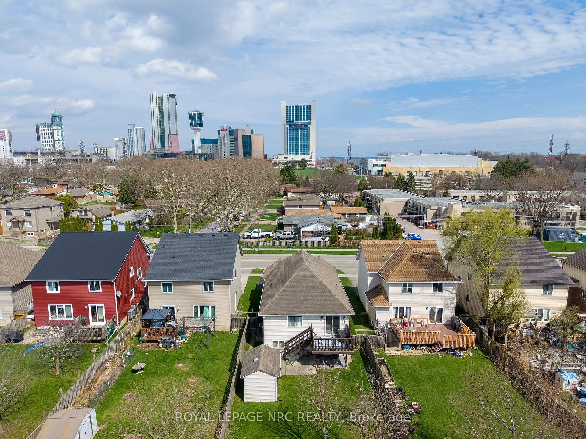 Photo 37 of 6787 Ailanthus Avenue, Niagara Falls, Arad/Fallsview — HOMEH