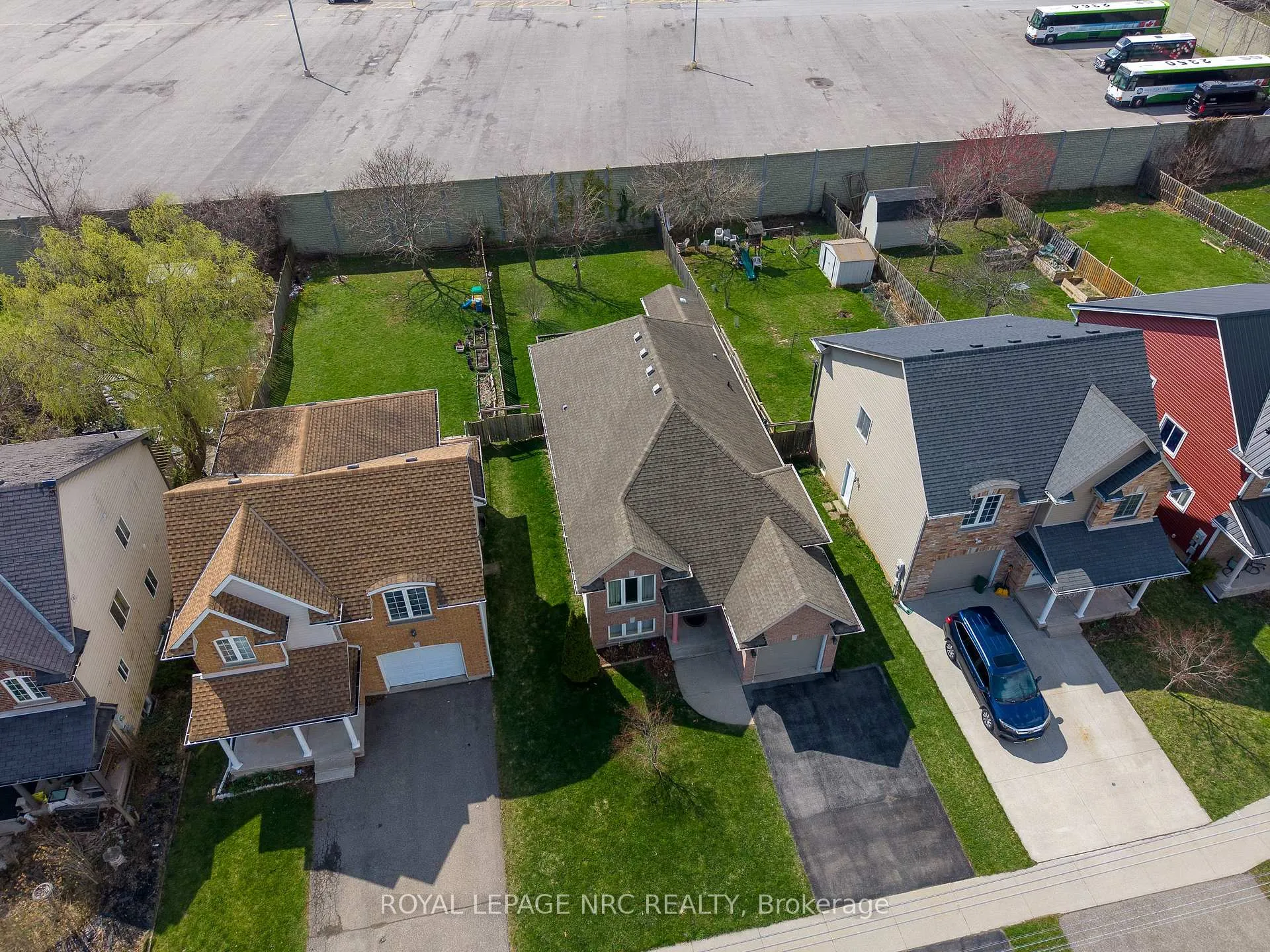 Photo 39 of 6787 Ailanthus Avenue, Niagara Falls, Arad/Fallsview — HOMEH