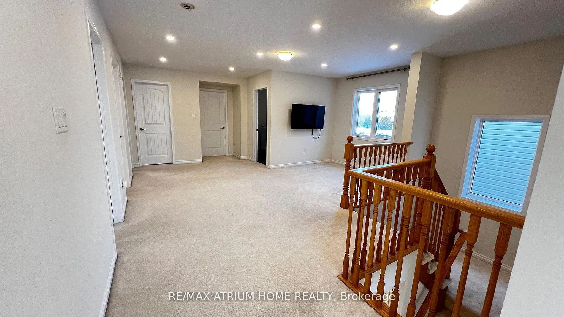 Photo 21 of 2 Forest Grove Lane, Kitchener — HOMEH