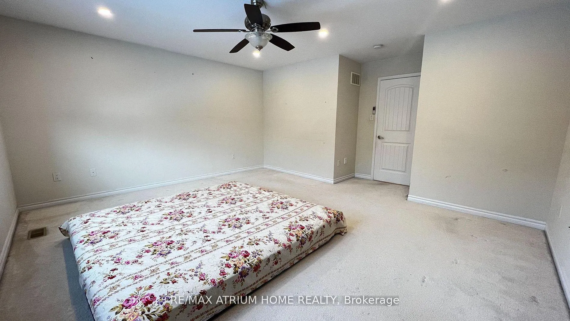 Photo 31 of 2 Forest Grove Lane, Kitchener — HOMEH