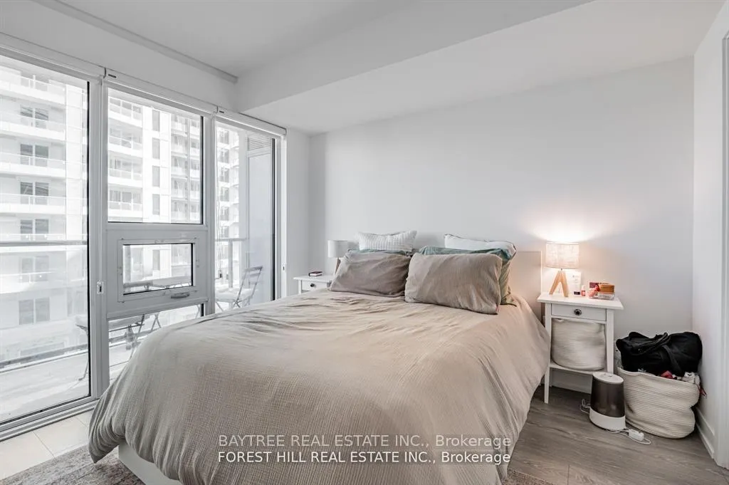 Photo 6 of Unit 922, 19 Western Battery Road, Toronto, Niagara — HOMEH