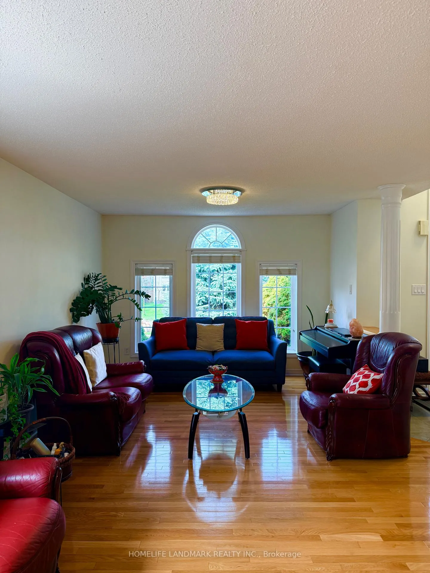 Photo 4 of 15 Jagges Drive, Barrie, Edgehill Drive — HOMEH