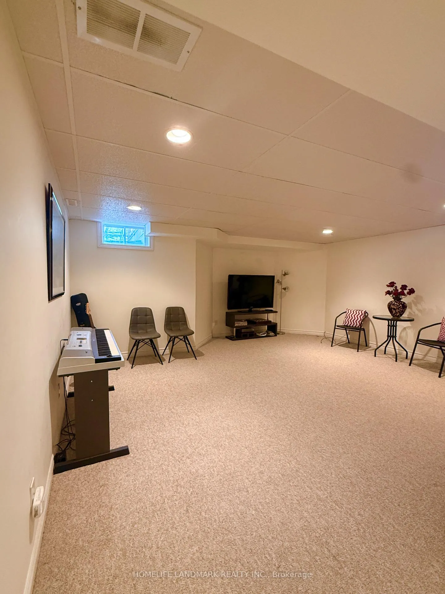 Photo 10 of 15 Jagges Drive, Barrie, Edgehill Drive — HOMEH