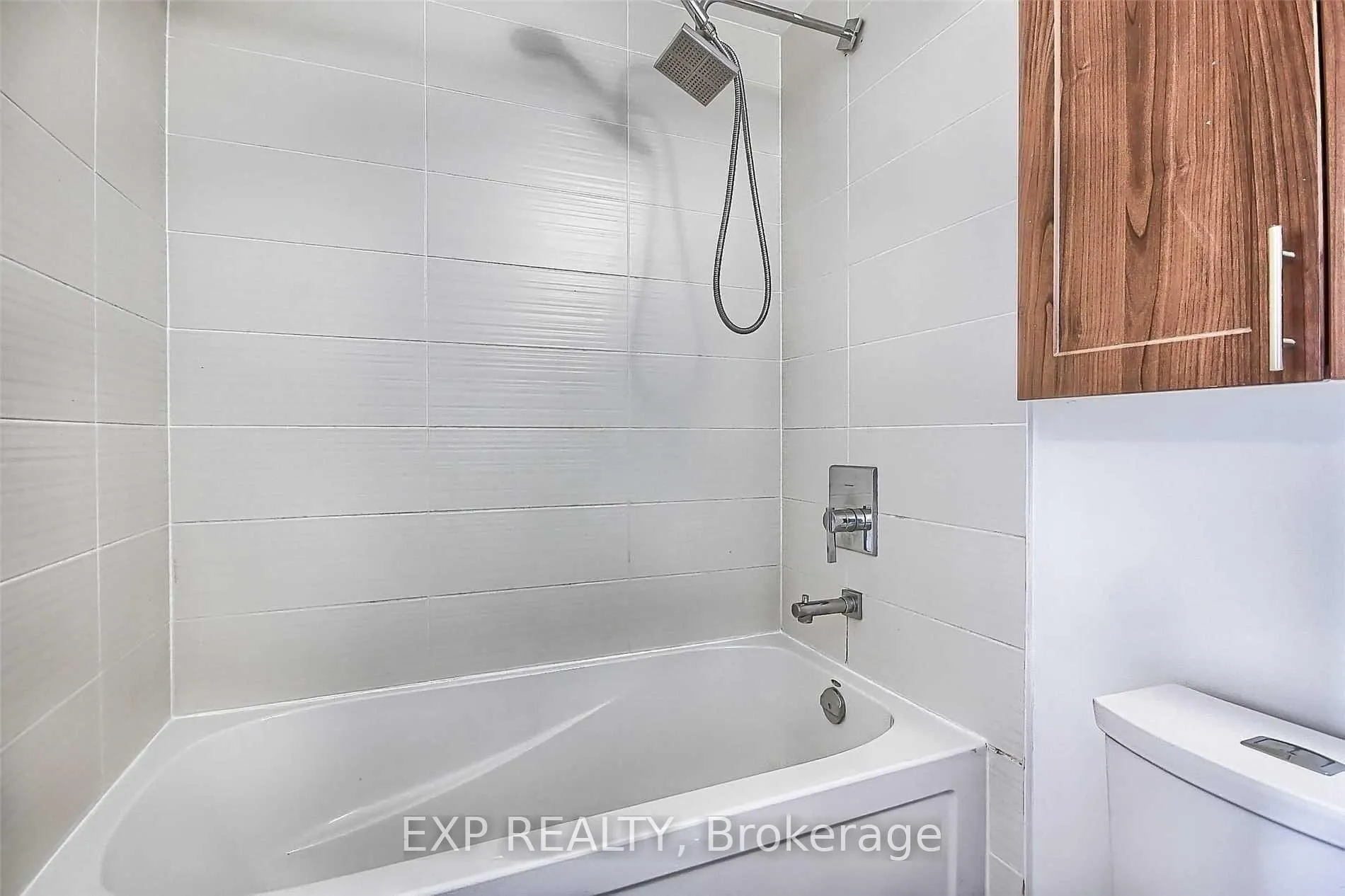 Photo 21 of Unit 523, 7167 Yonge Street, Markham, Grandview — HOMEH