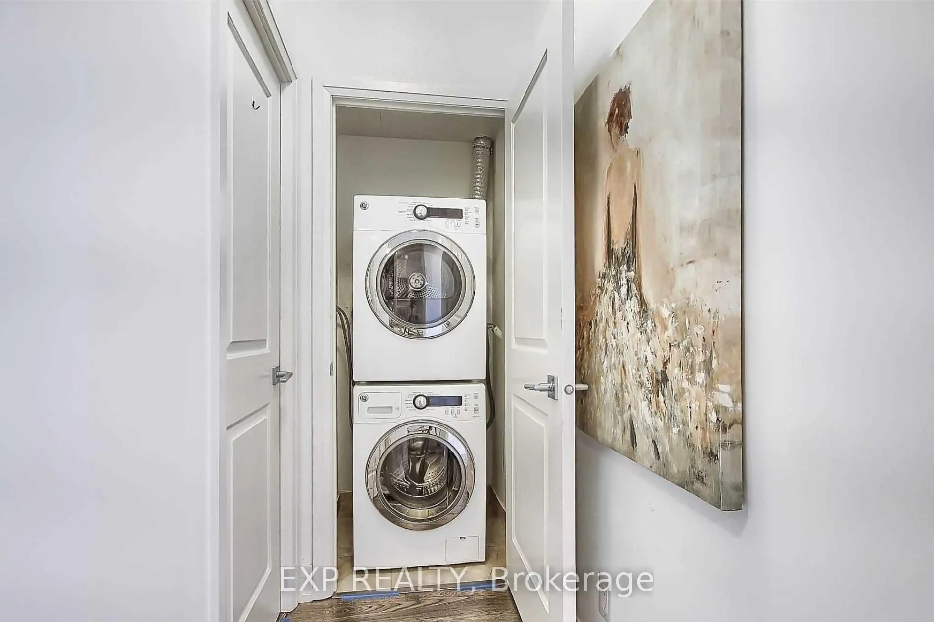 Photo 22 of Unit 523, 7167 Yonge Street, Markham, Grandview — HOMEH