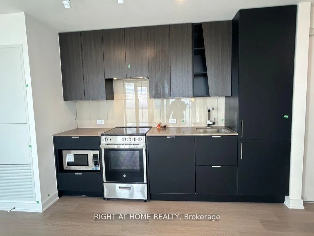Photo 7 of Unit 4106, 3883 Quartz Road, Mississauga, City Centre — HOMEH