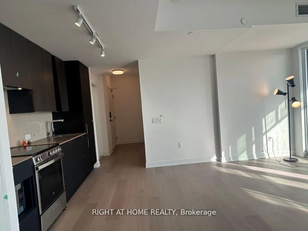Photo 10 of Unit 4106, 3883 Quartz Road, Mississauga, City Centre — HOMEH