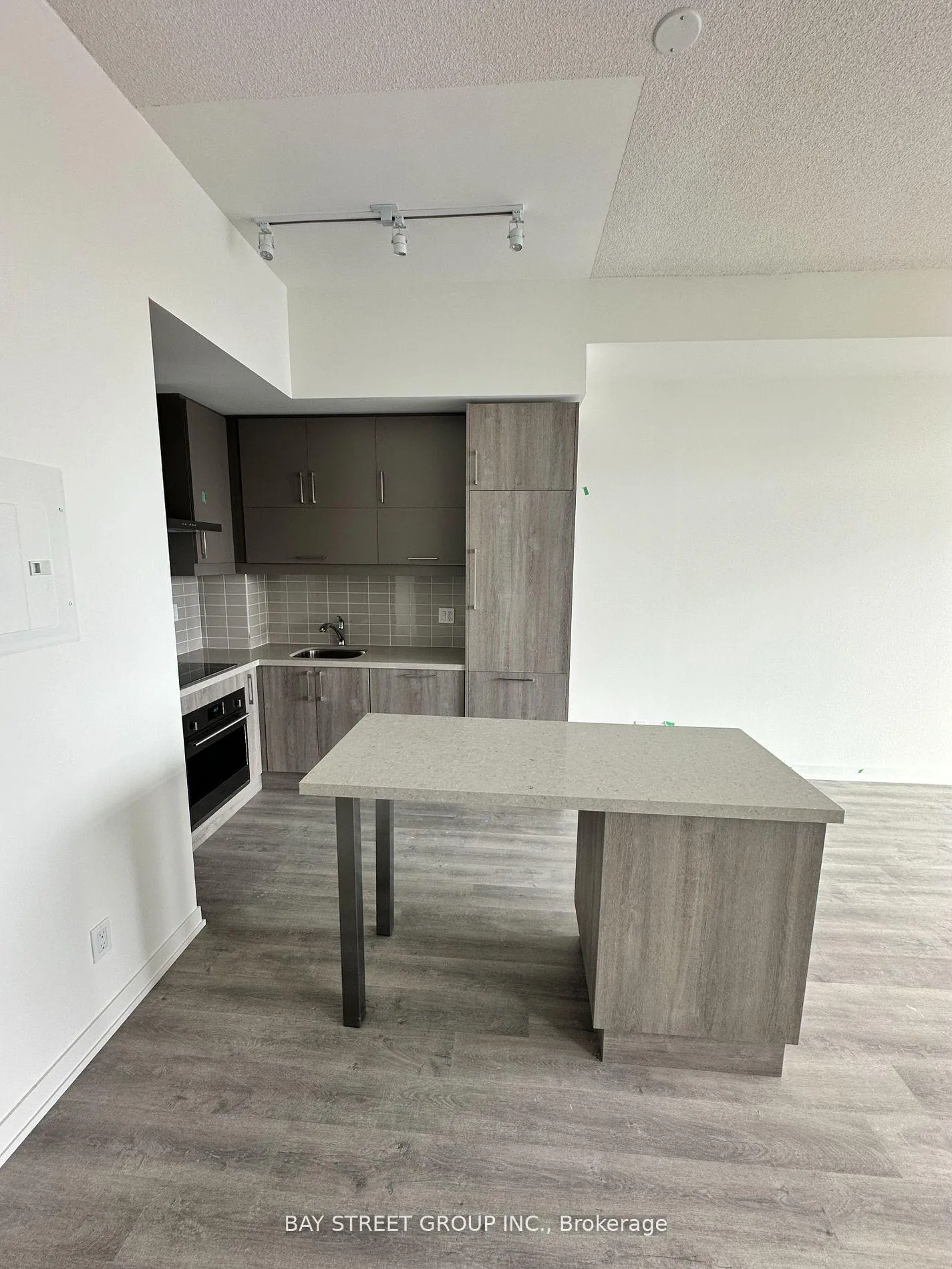 Photo 5 of Unit 1813, 292 Verdale Cross Road, Markham, Unionville — HOMEH