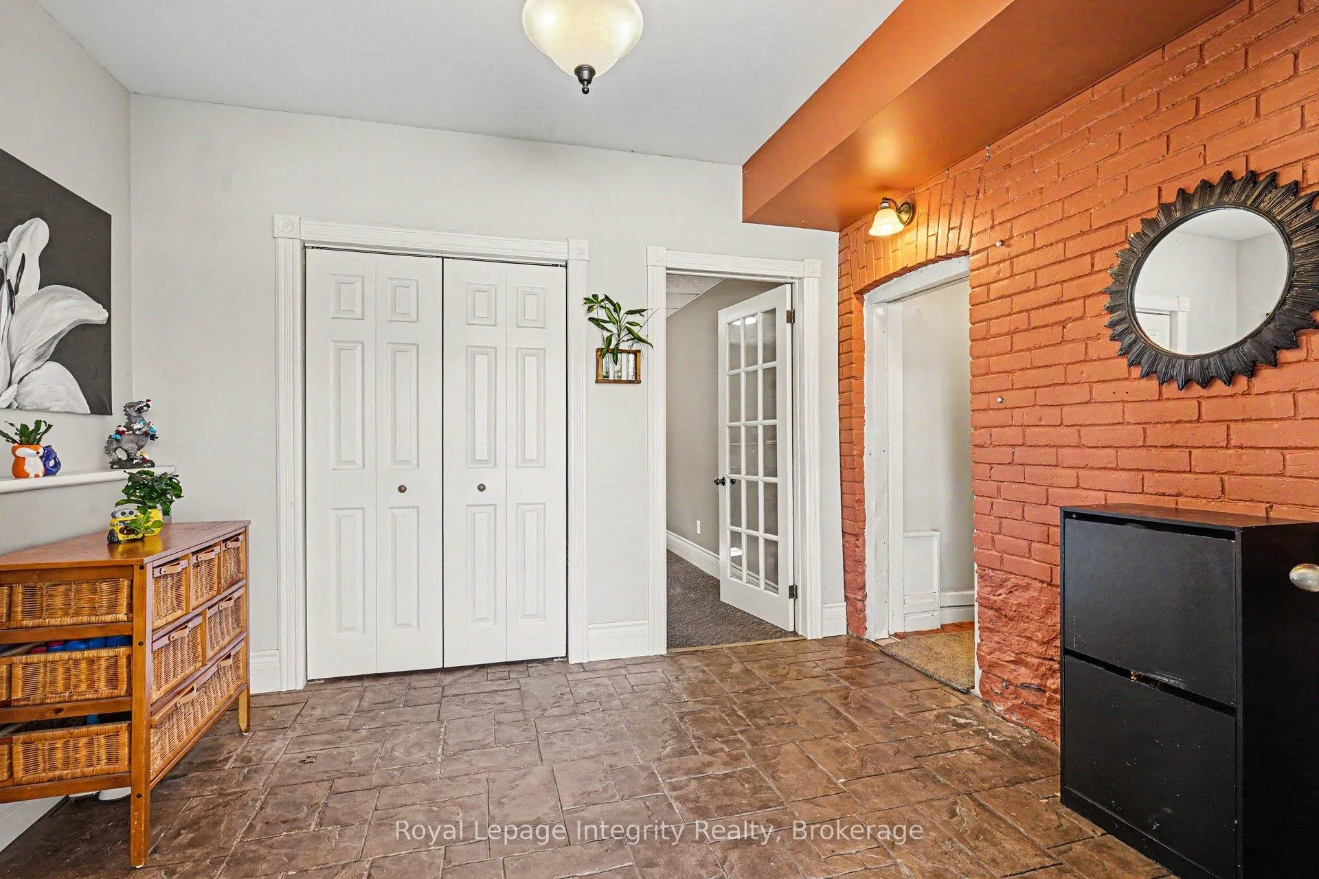 Photo 21 of 976 6th Avenue E, Owen Sound — HOMEH