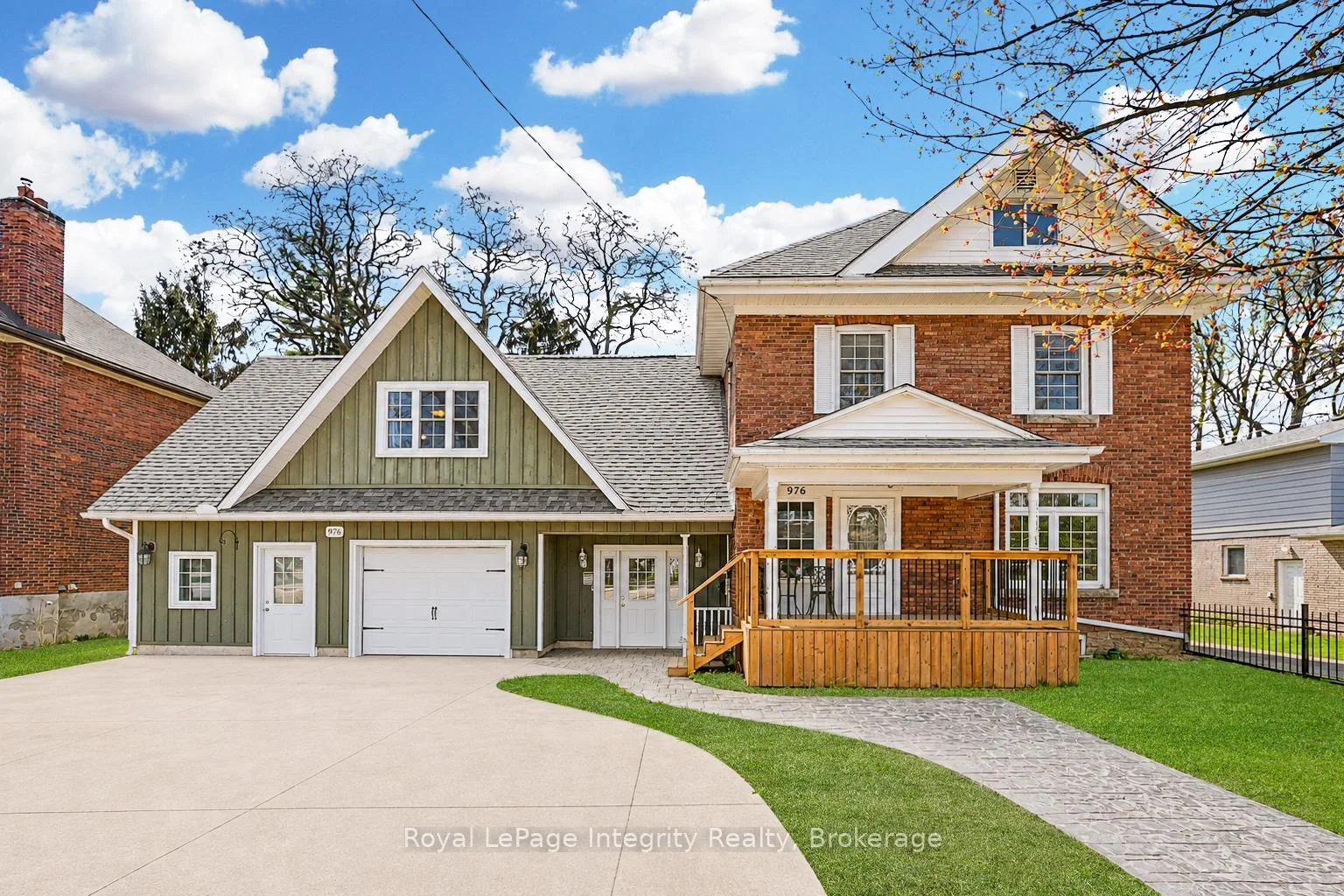 Photo 2 of 976 6th Avenue E, Owen Sound — HOMEH