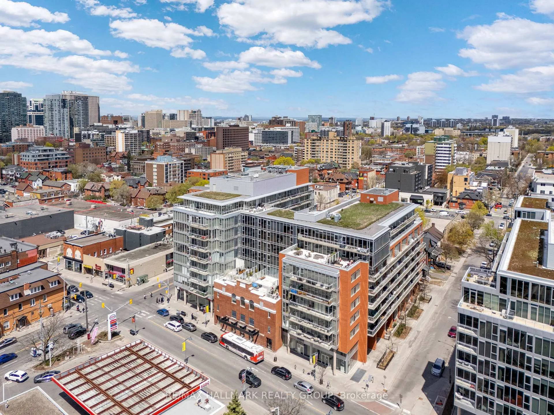 Front of Unit 634, 349 Mcleod Street