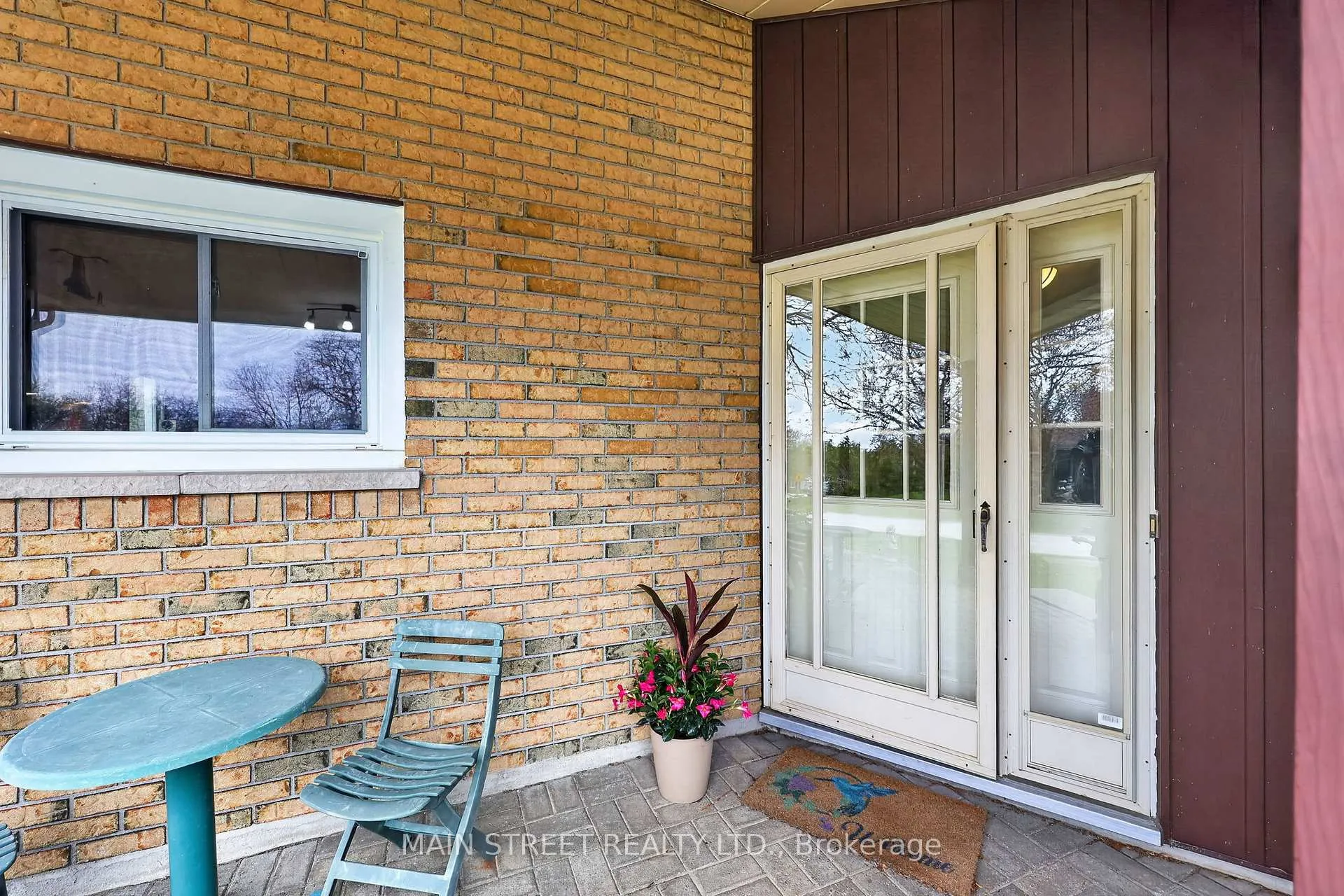 Photo 6 of 3 Meadowlands Drive, Brock, Cannington — HOMEH