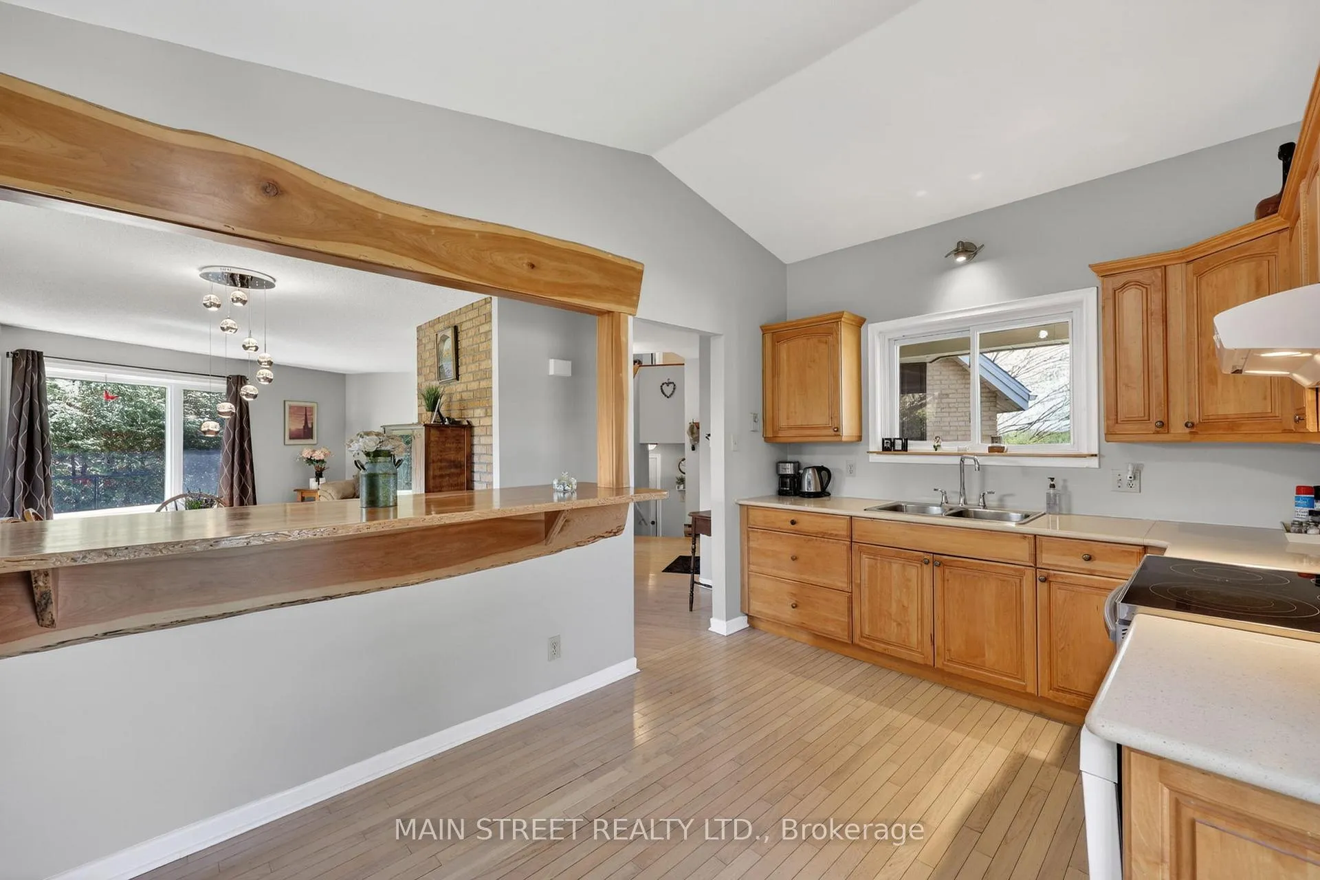 Photo 11 of 3 Meadowlands Drive, Brock, Cannington — HOMEH