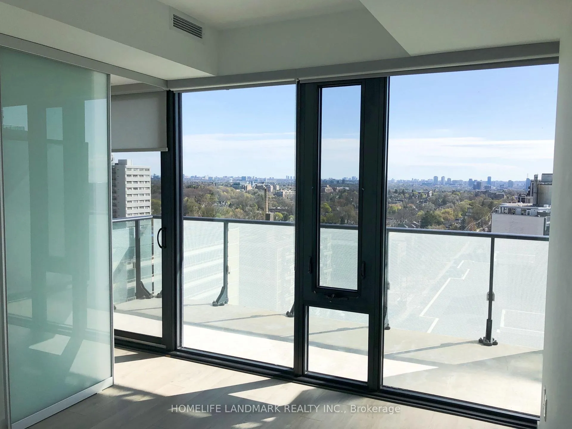 Photo 5 of Unit 1306, 185 Roehampton Avenue, Toronto, Mount Pleasant West — HOMEH