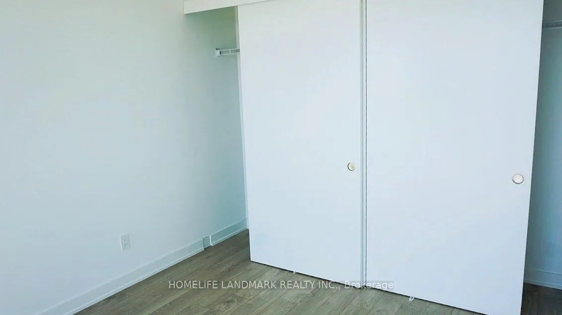 Photo 8 of Unit 1306, 185 Roehampton Avenue, Toronto, Mount Pleasant West — HOMEH