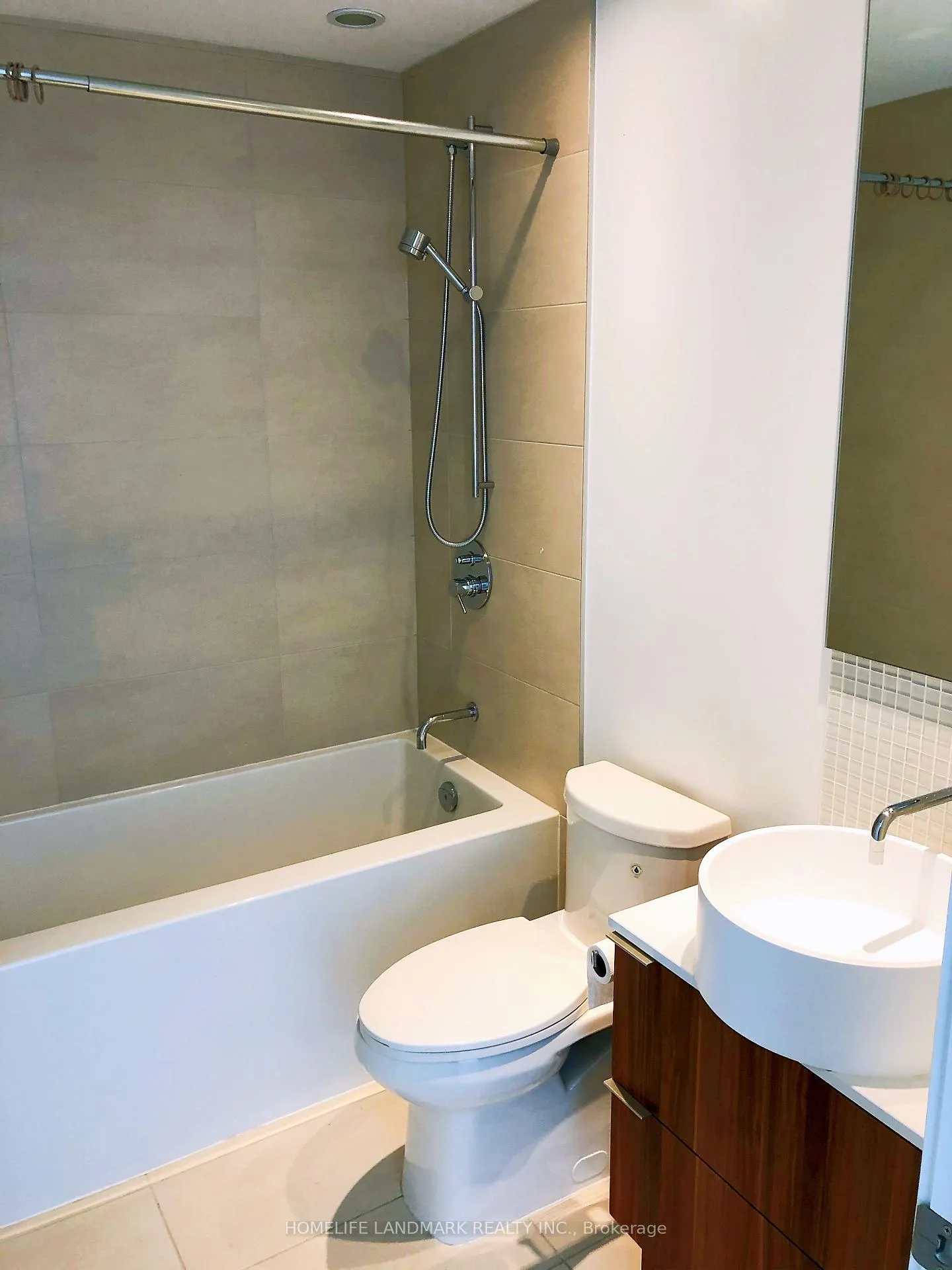 Photo 13 of Unit 1306, 185 Roehampton Avenue, Toronto, Mount Pleasant West — HOMEH