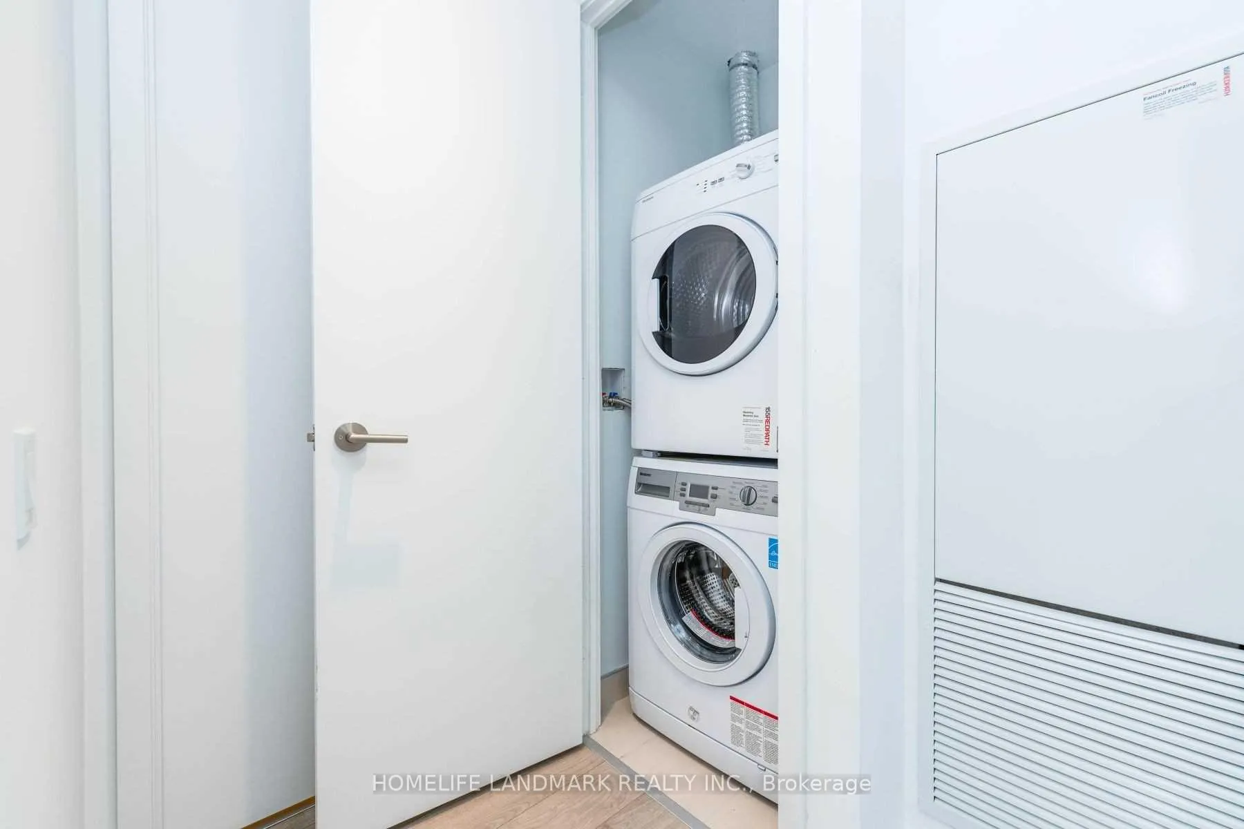 Photo 14 of Unit 1306, 185 Roehampton Avenue, Toronto, Mount Pleasant West — HOMEH