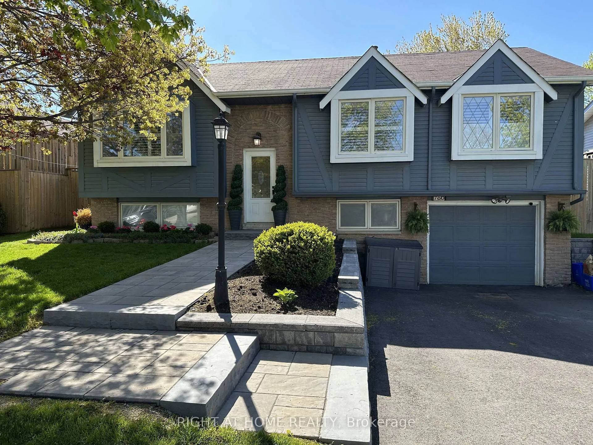 Photo 4 of 760 Willow Avenue, Milton, Dorset Park — HOMEH