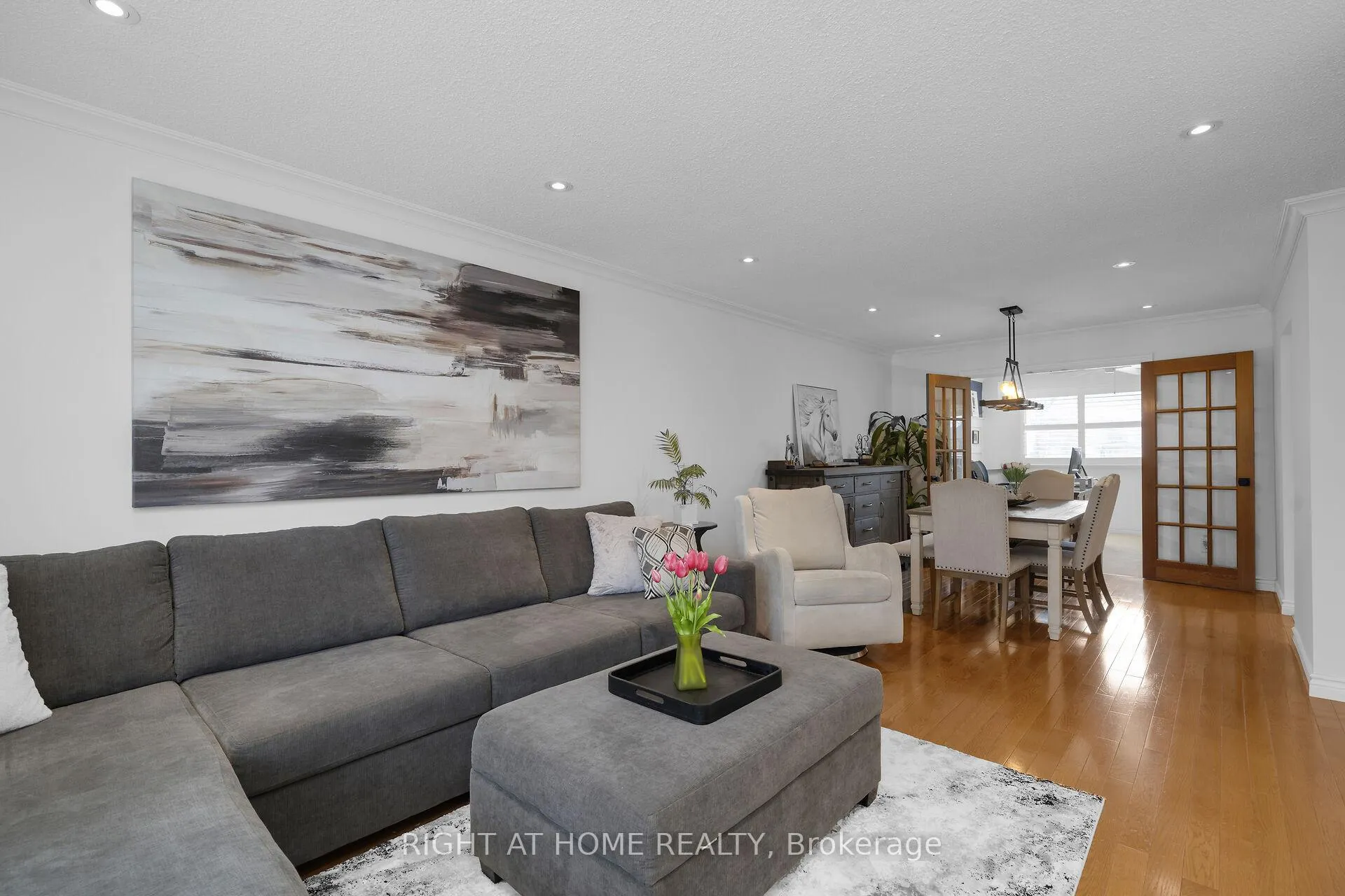 Photo 8 of 760 Willow Avenue, Milton, Dorset Park — HOMEH
