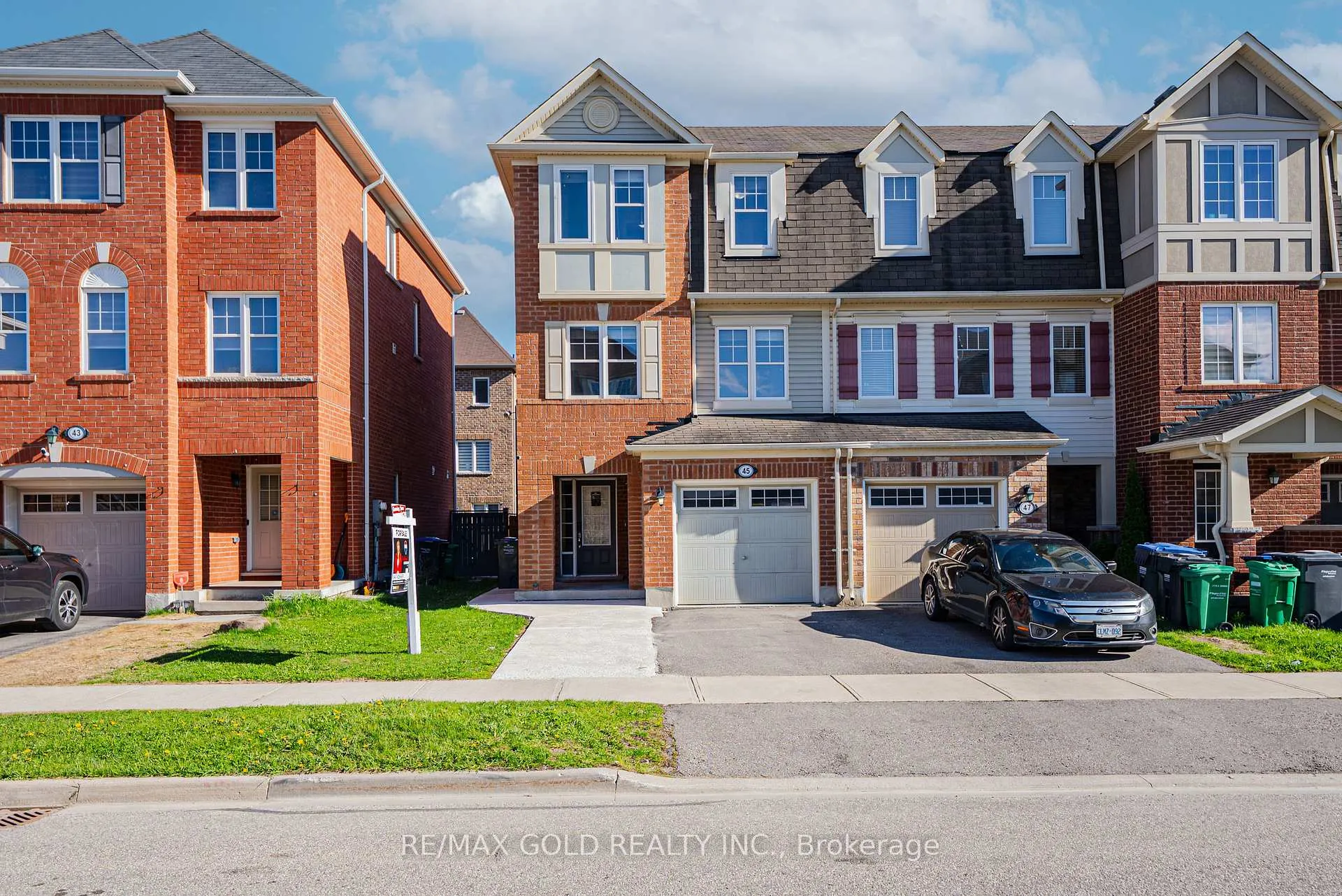 Photo 1 of 45 Ariel Road, Brampton, Northwest Brampton — HOMEH