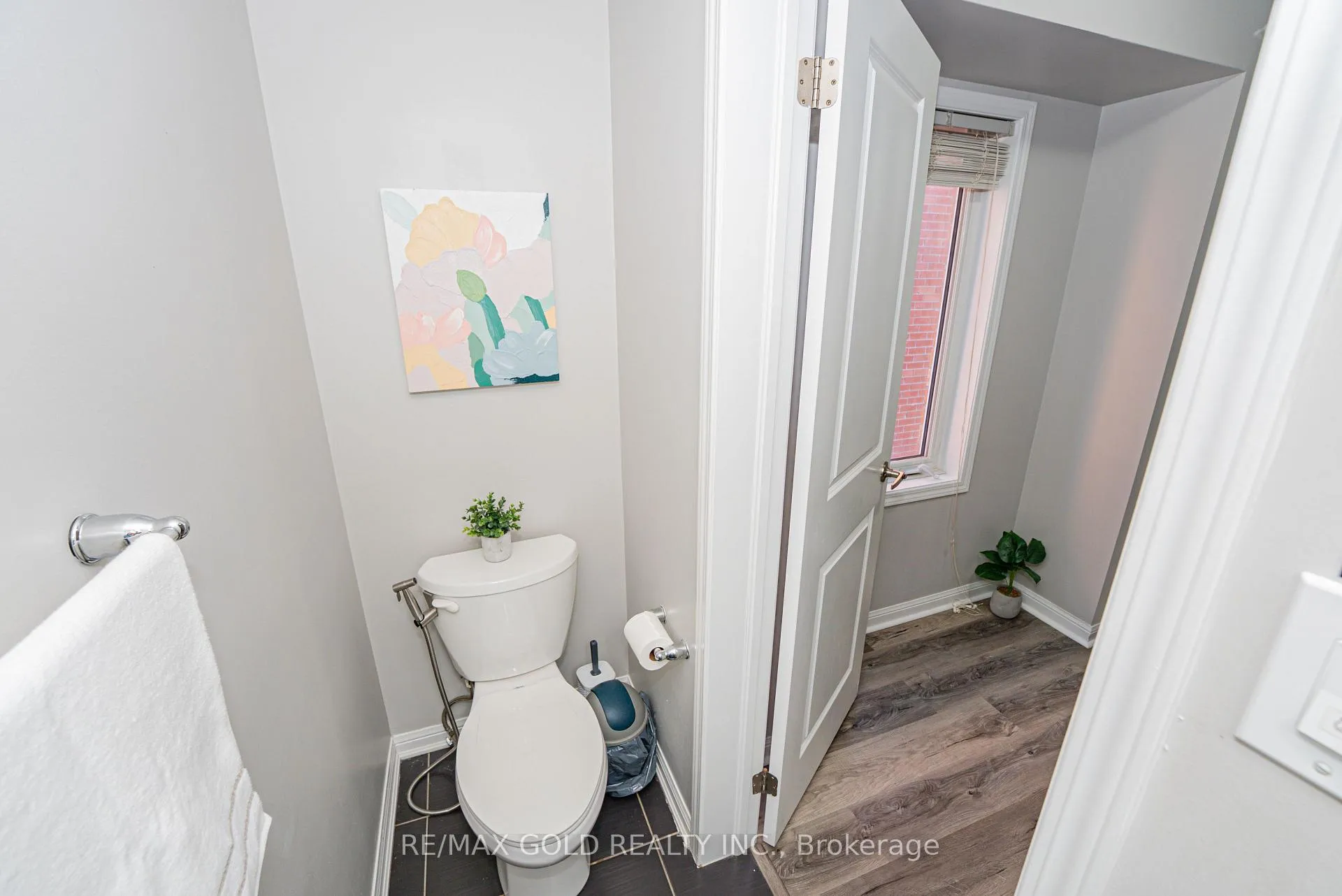 Photo 19 of 45 Ariel Road, Brampton, Northwest Brampton — HOMEH