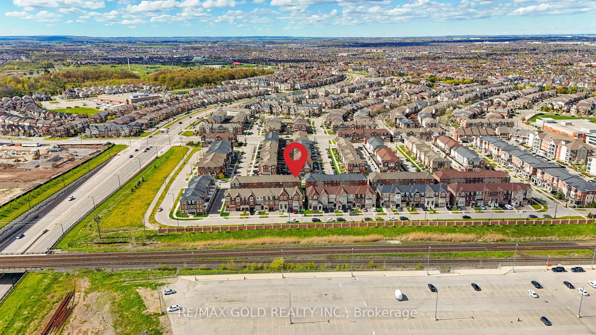Photo 36 of 45 Ariel Road, Brampton, Northwest Brampton — HOMEH