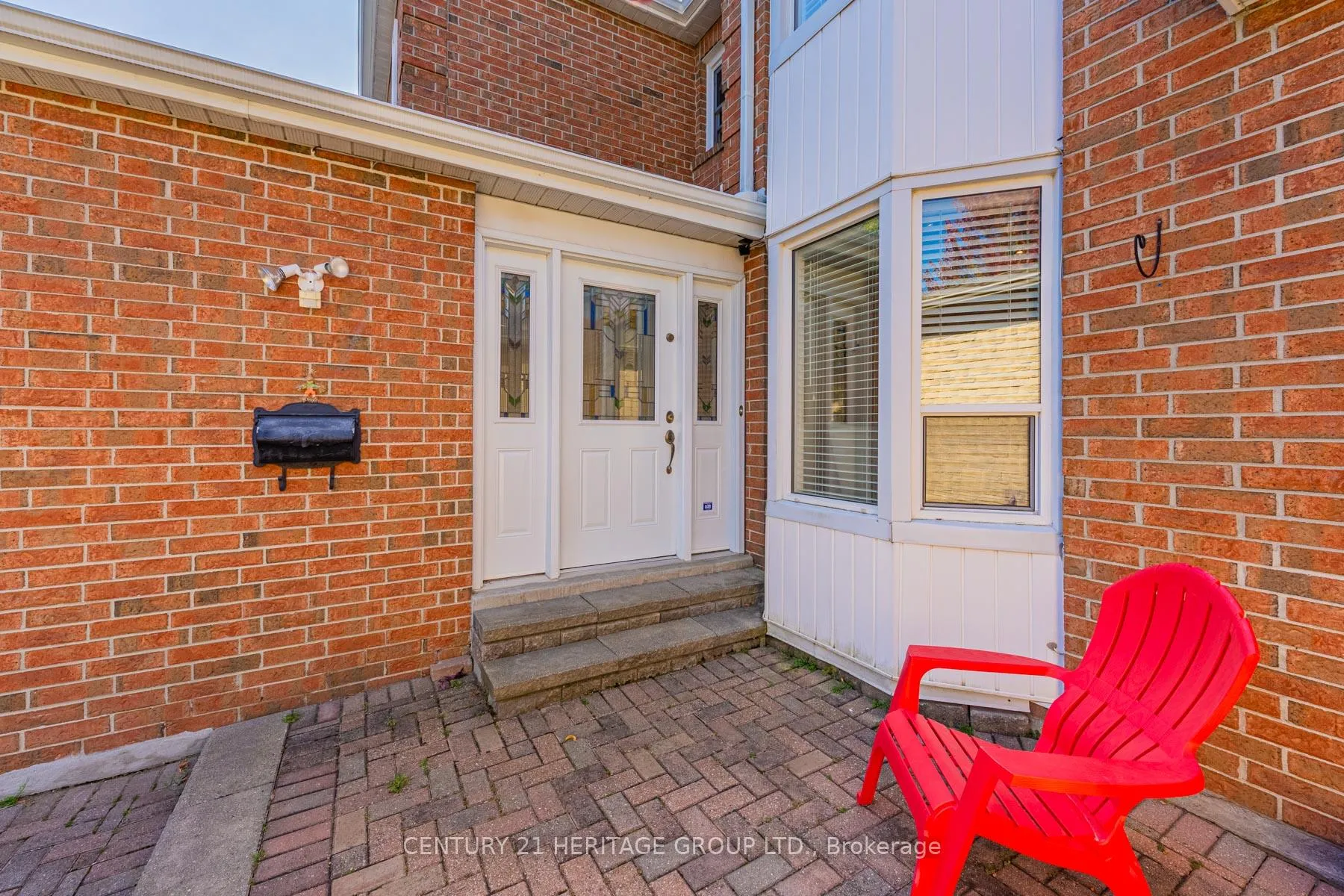 Photo 2 of 36 Hallmark Court, Vaughan, Crestwood-Springfarm-Yorkhill — HOMEH