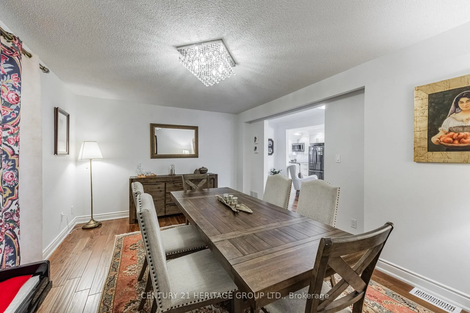Photo 4 of 36 Hallmark Court, Vaughan, Crestwood-Springfarm-Yorkhill — HOMEH