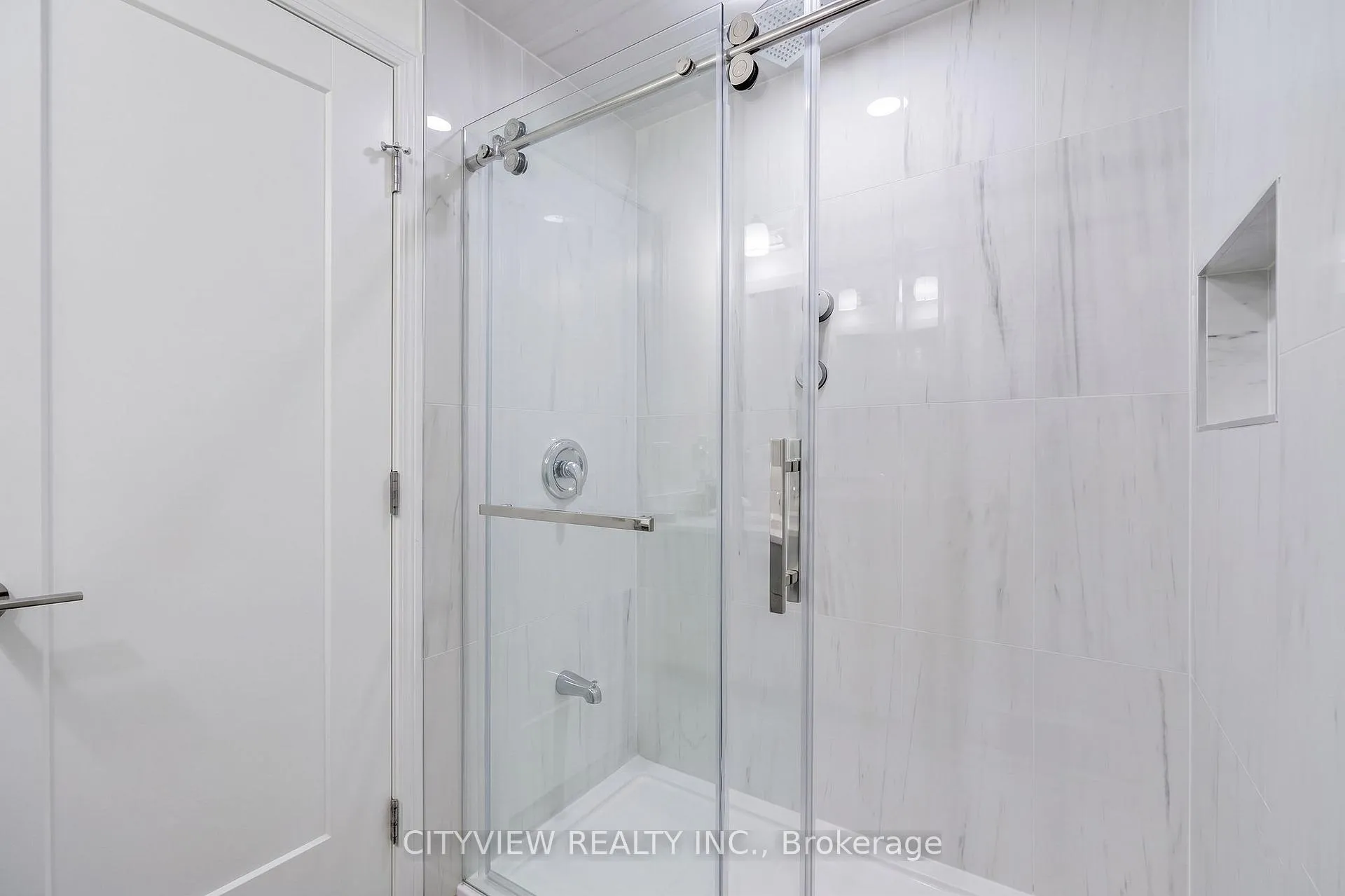 Photo 29 of Unit 67, 6050 Bidwell Trail, Mississauga, East Credit — HOMEH