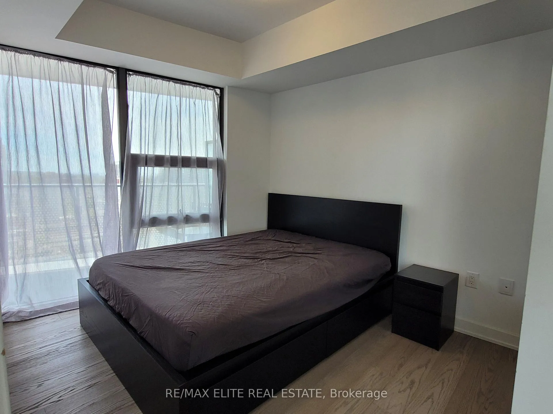 Photo 5 of Unit 1911, 11 Wellesley Street W, Toronto, Bay Street Corridor — HOMEH