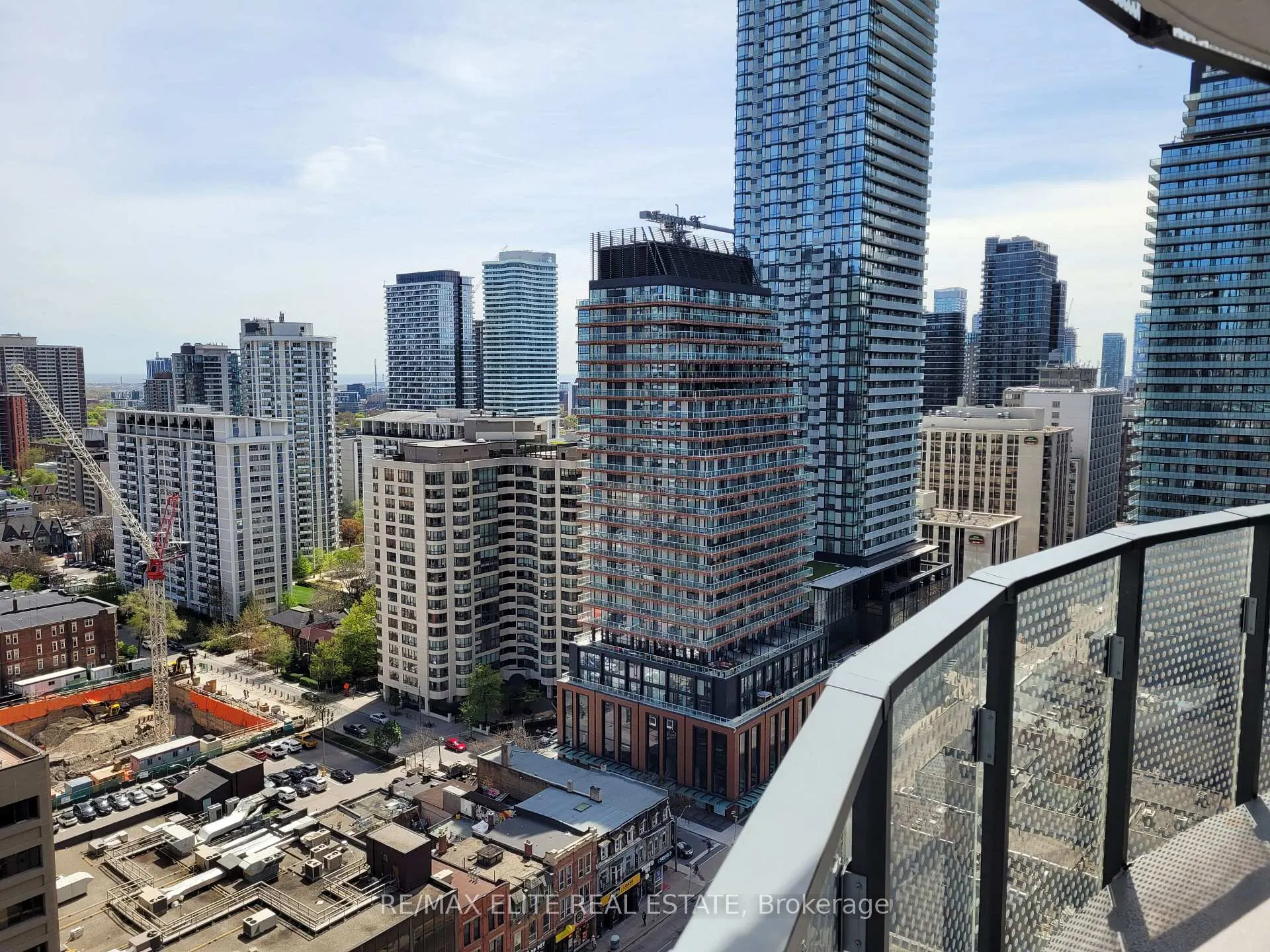 Photo 6 of Unit 1911, 11 Wellesley Street W, Toronto, Bay Street Corridor — HOMEH