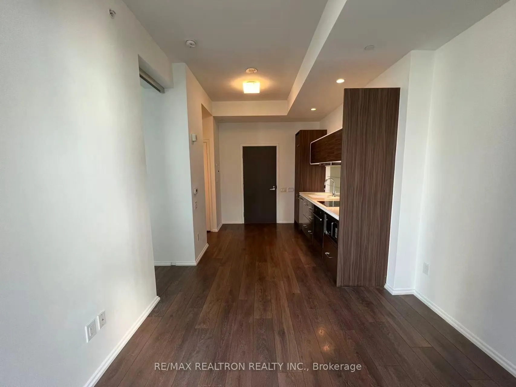 Photo 3 of Unit 5105, 45 Charles Street E, Toronto, Church-Yonge Corridor — HOMEH