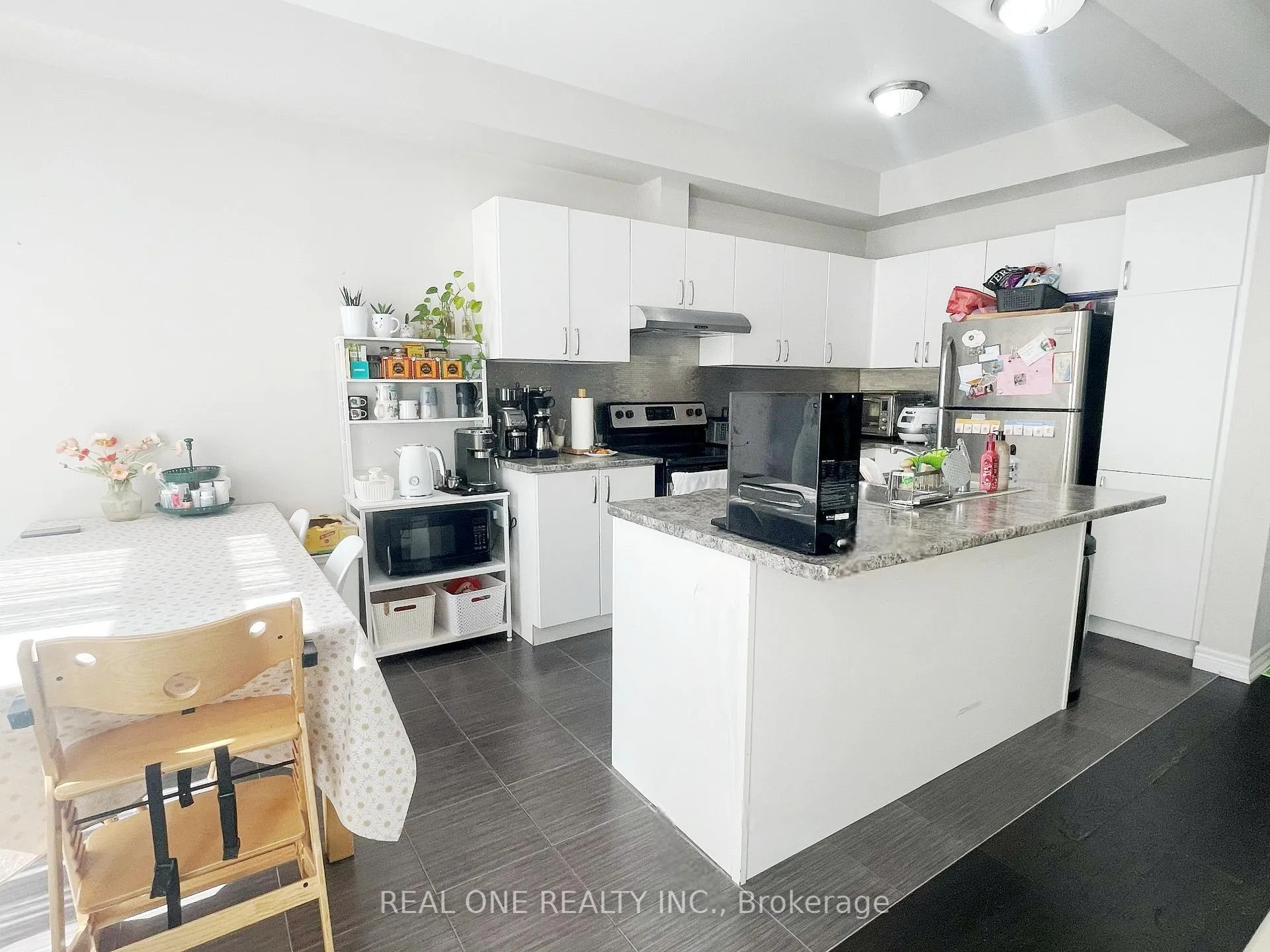 Photo 6 of Unit 27, 90 Raymond Road, Hamilton, Meadowlands — HOMEH