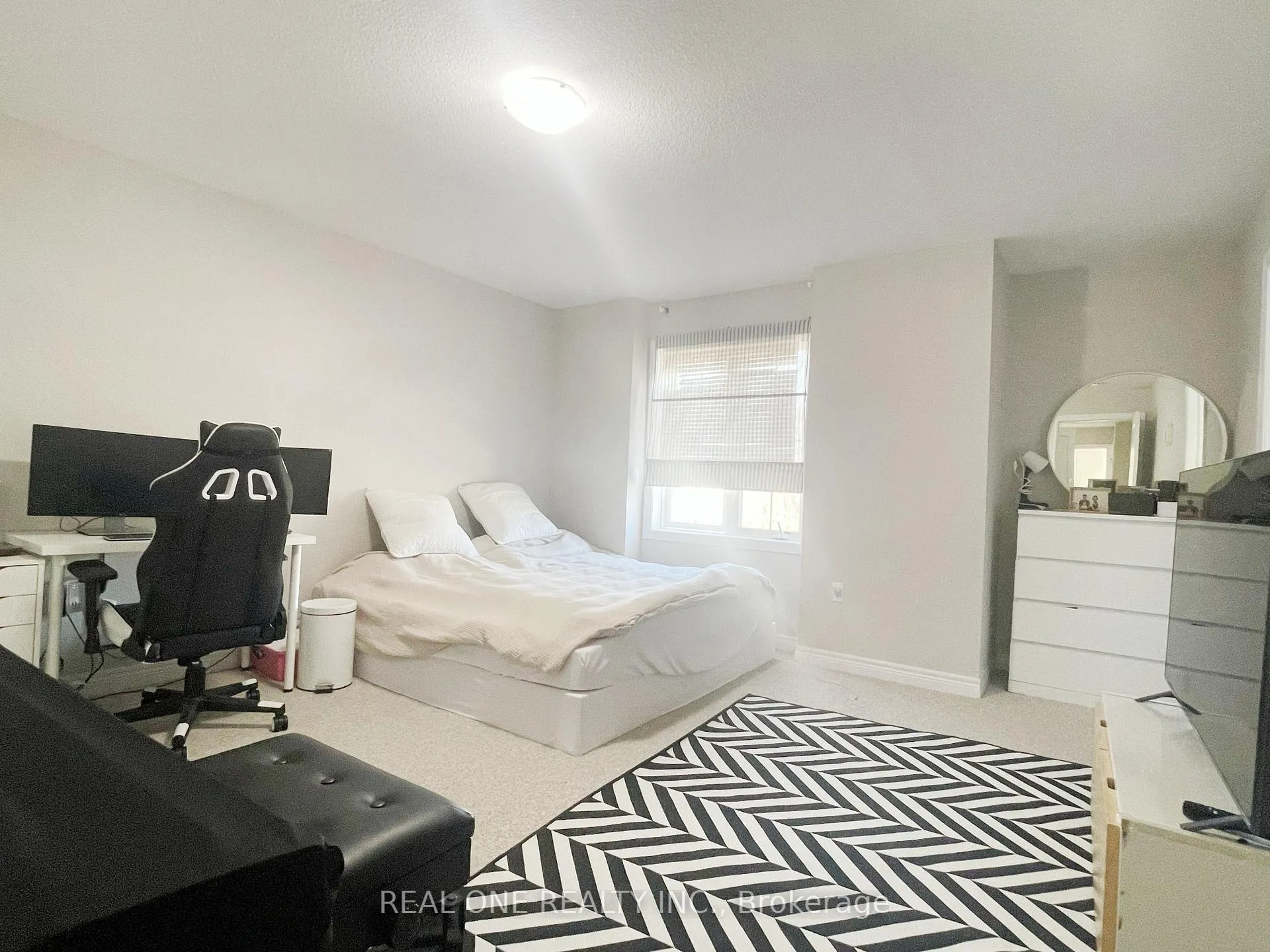 Photo 13 of Unit 27, 90 Raymond Road, Hamilton, Meadowlands — HOMEH