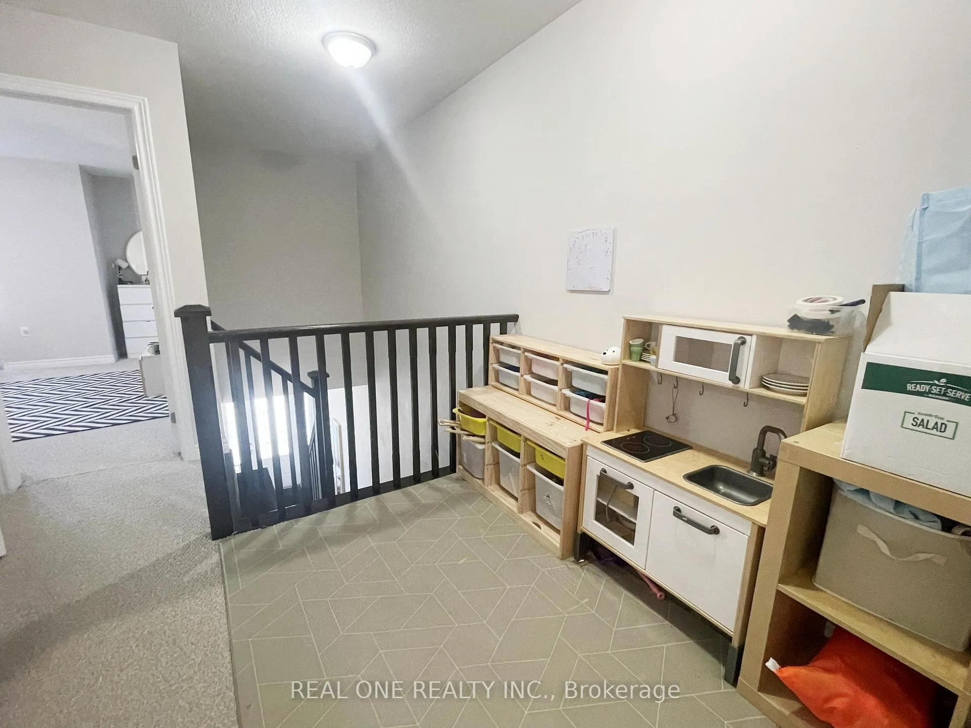 Photo 18 of Unit 27, 90 Raymond Road, Hamilton, Meadowlands — HOMEH