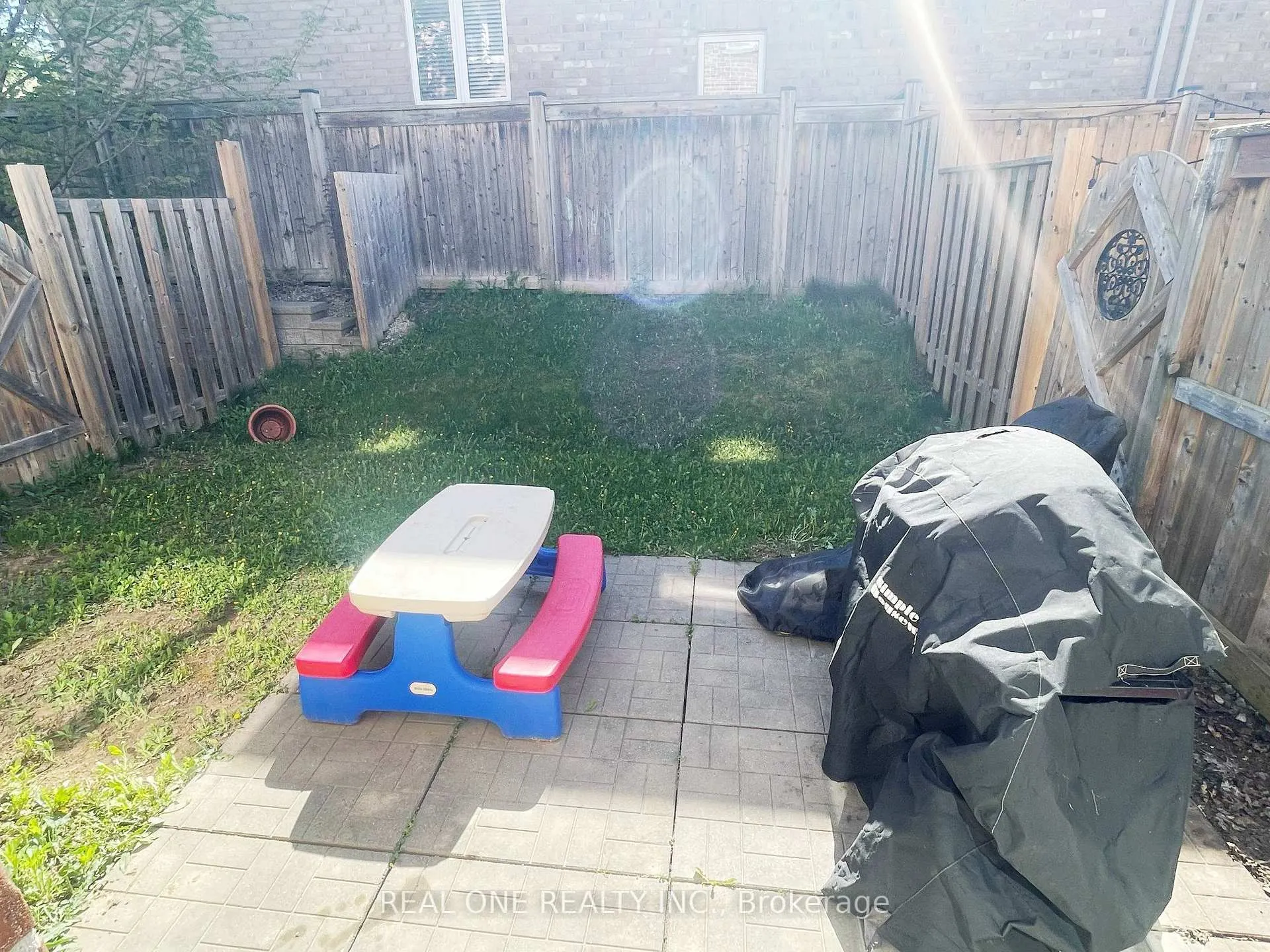 Photo 21 of Unit 27, 90 Raymond Road, Hamilton, Meadowlands — HOMEH