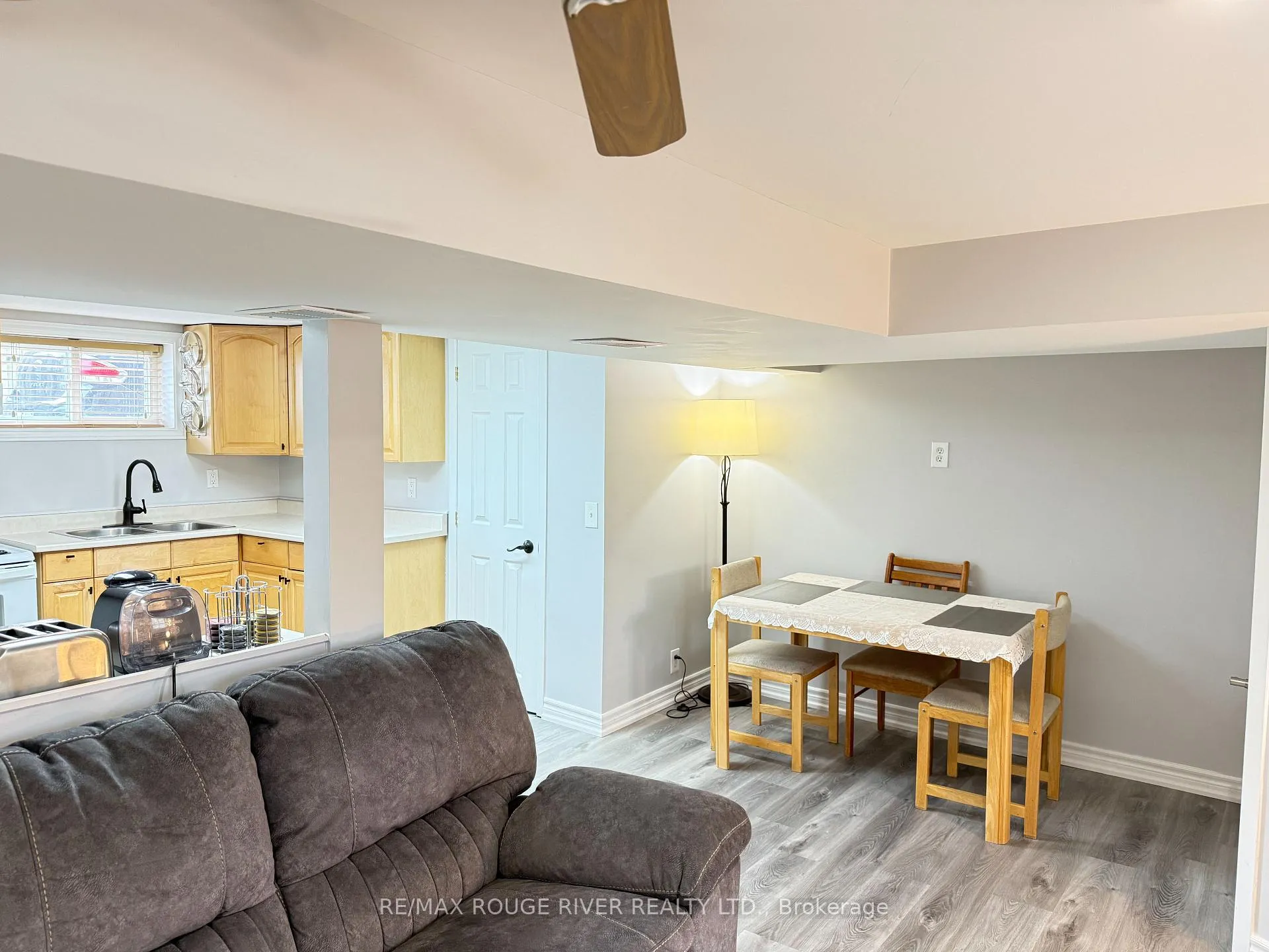 Photo 4 of Unit Bsmt, 717 Victory Drive, Pickering, West Shore — HOMEH