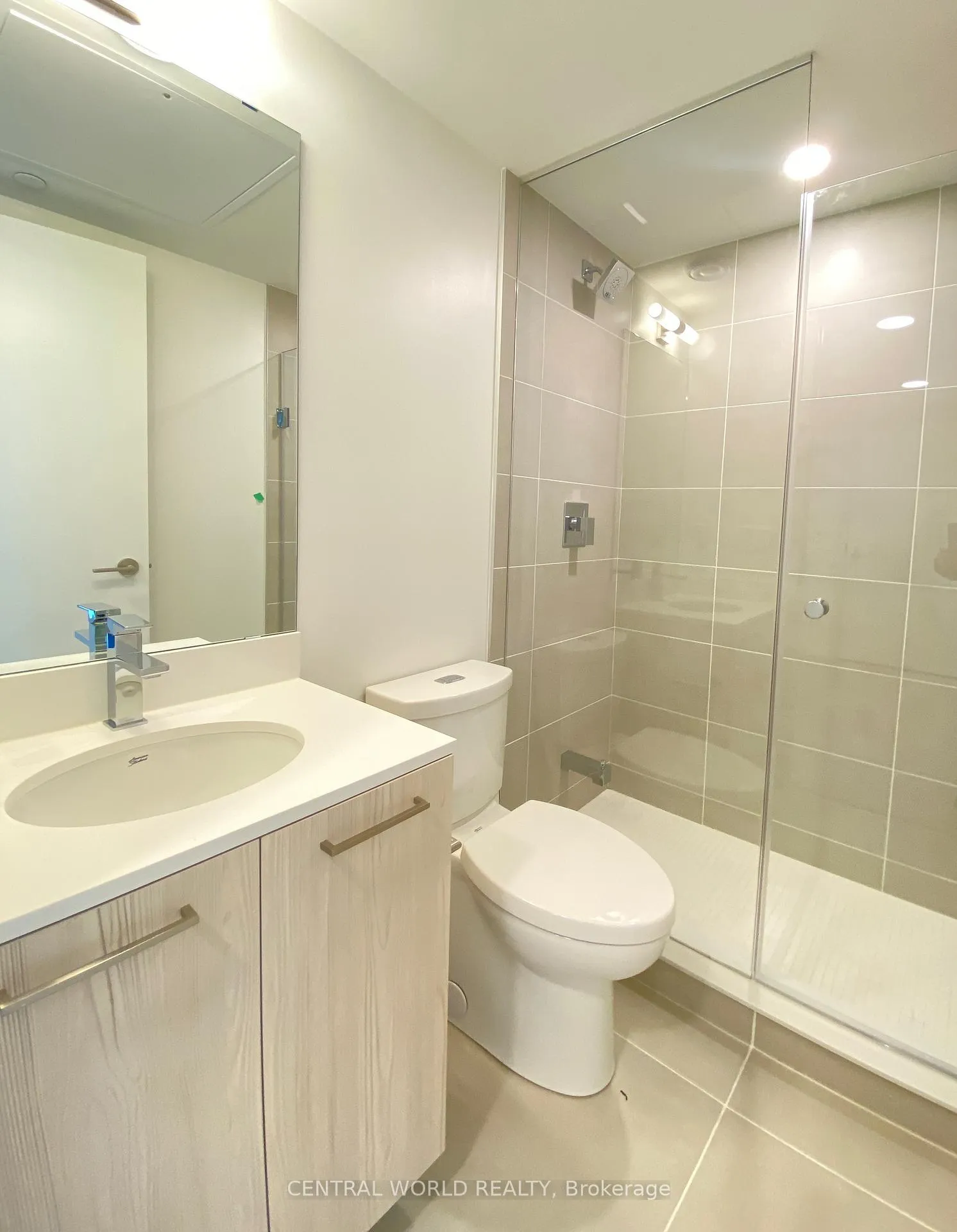 Photo 7 of Unit 1701, 65 Mutual Street, Toronto, Church-Yonge Corridor — HOMEH