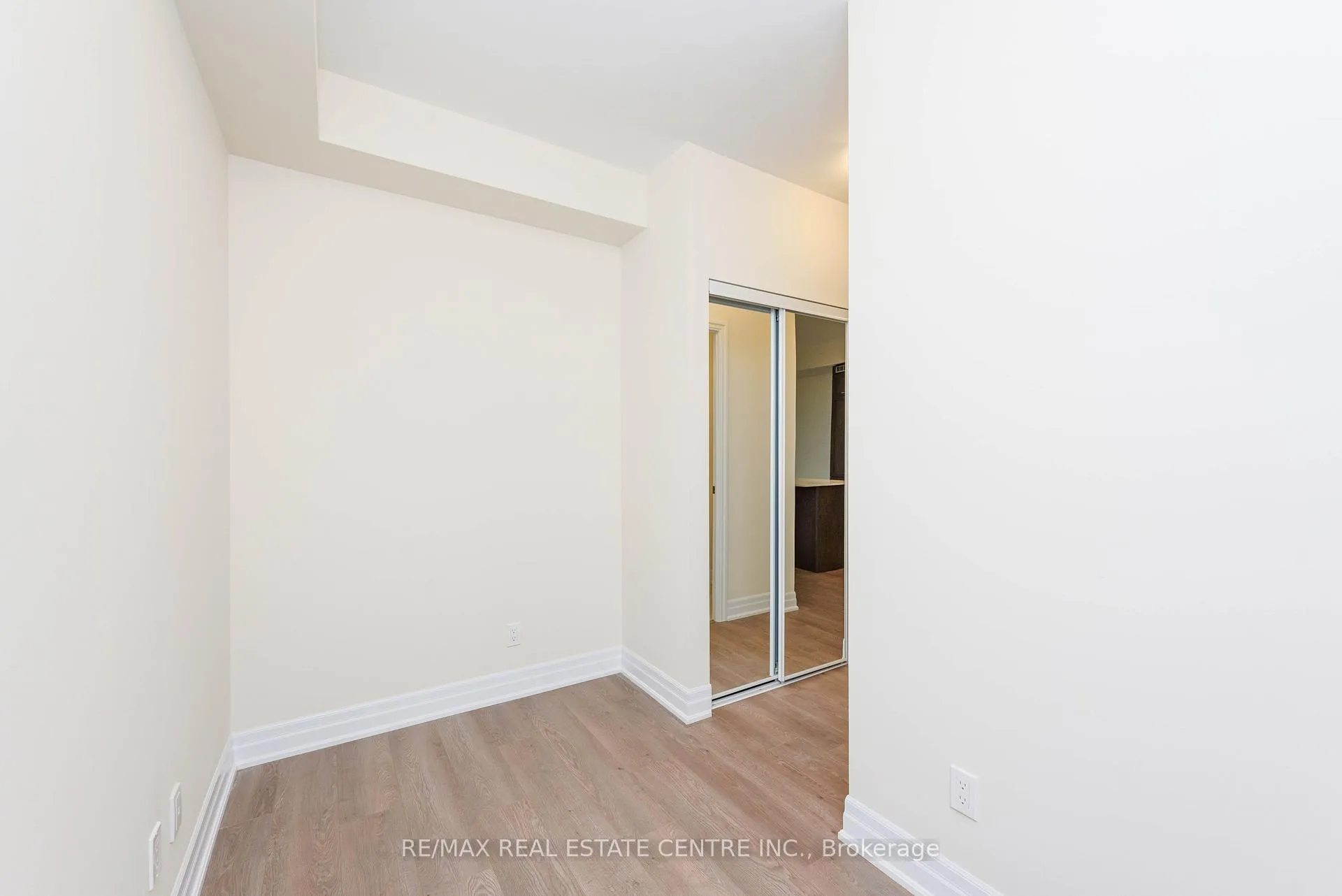 Photo 22 of Unit 520, 9085 Jane Street, Vaughan, Concord — HOMEH