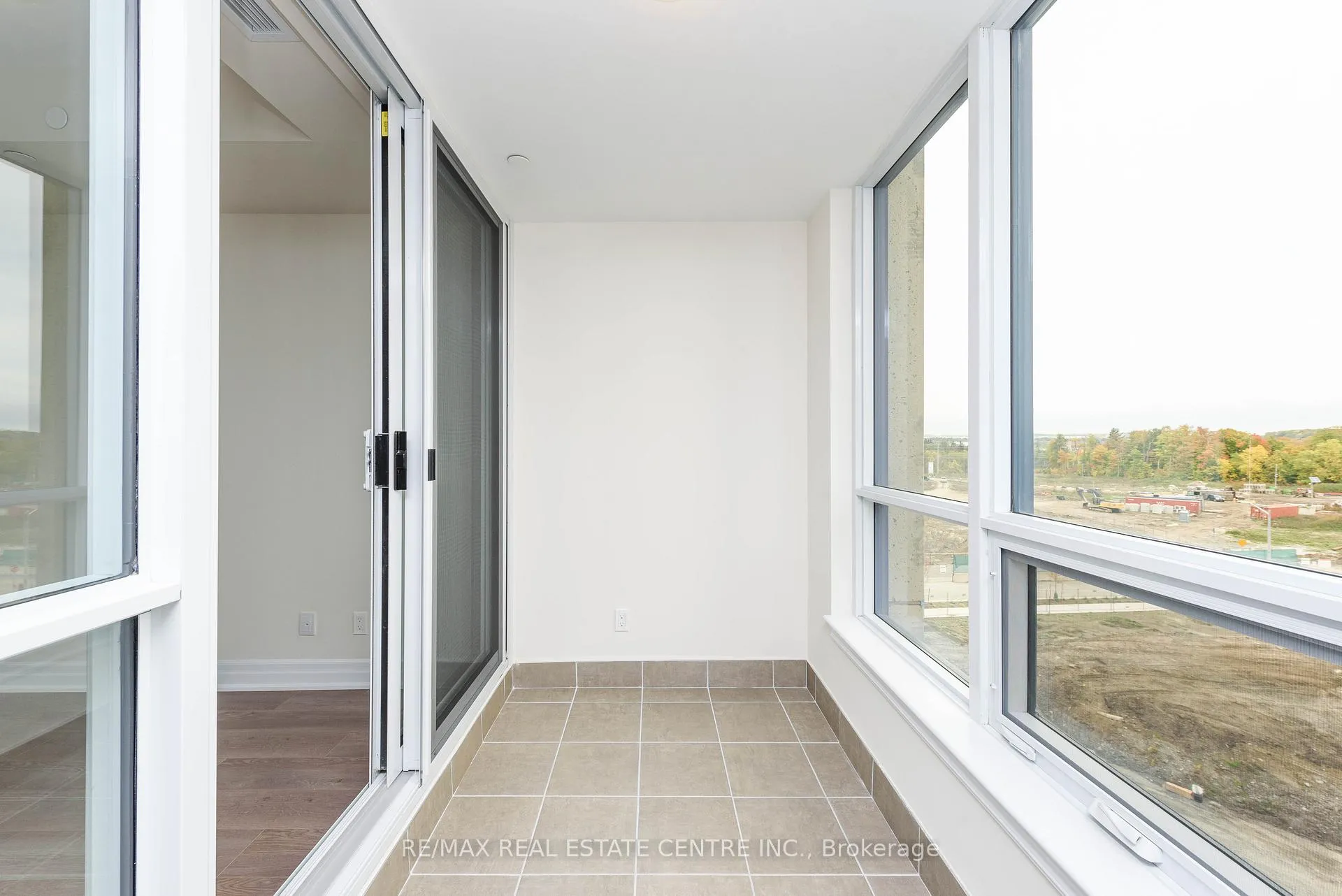 Photo 27 of Unit 520, 9085 Jane Street, Vaughan, Concord — HOMEH