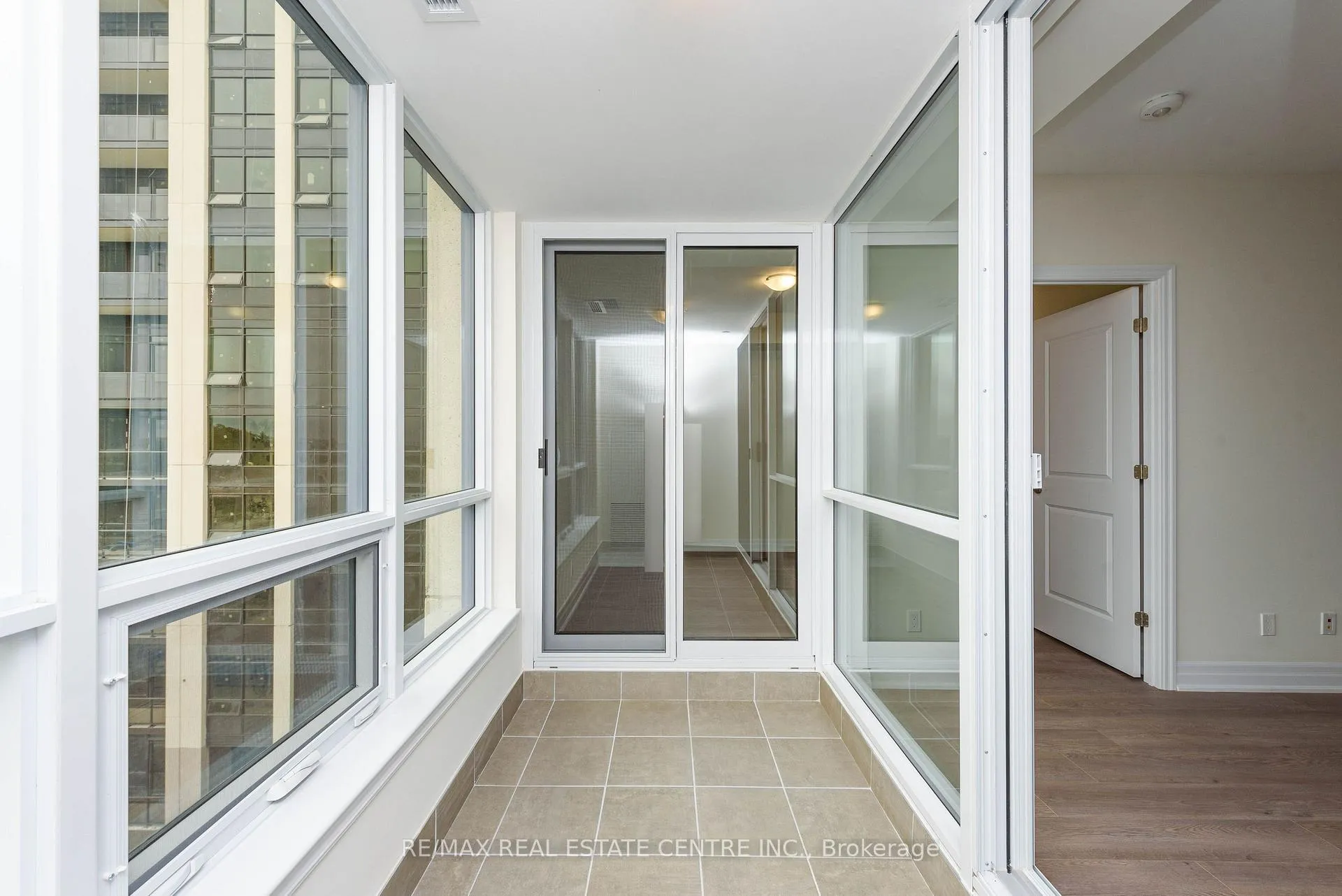 Photo 28 of Unit 520, 9085 Jane Street, Vaughan, Concord — HOMEH