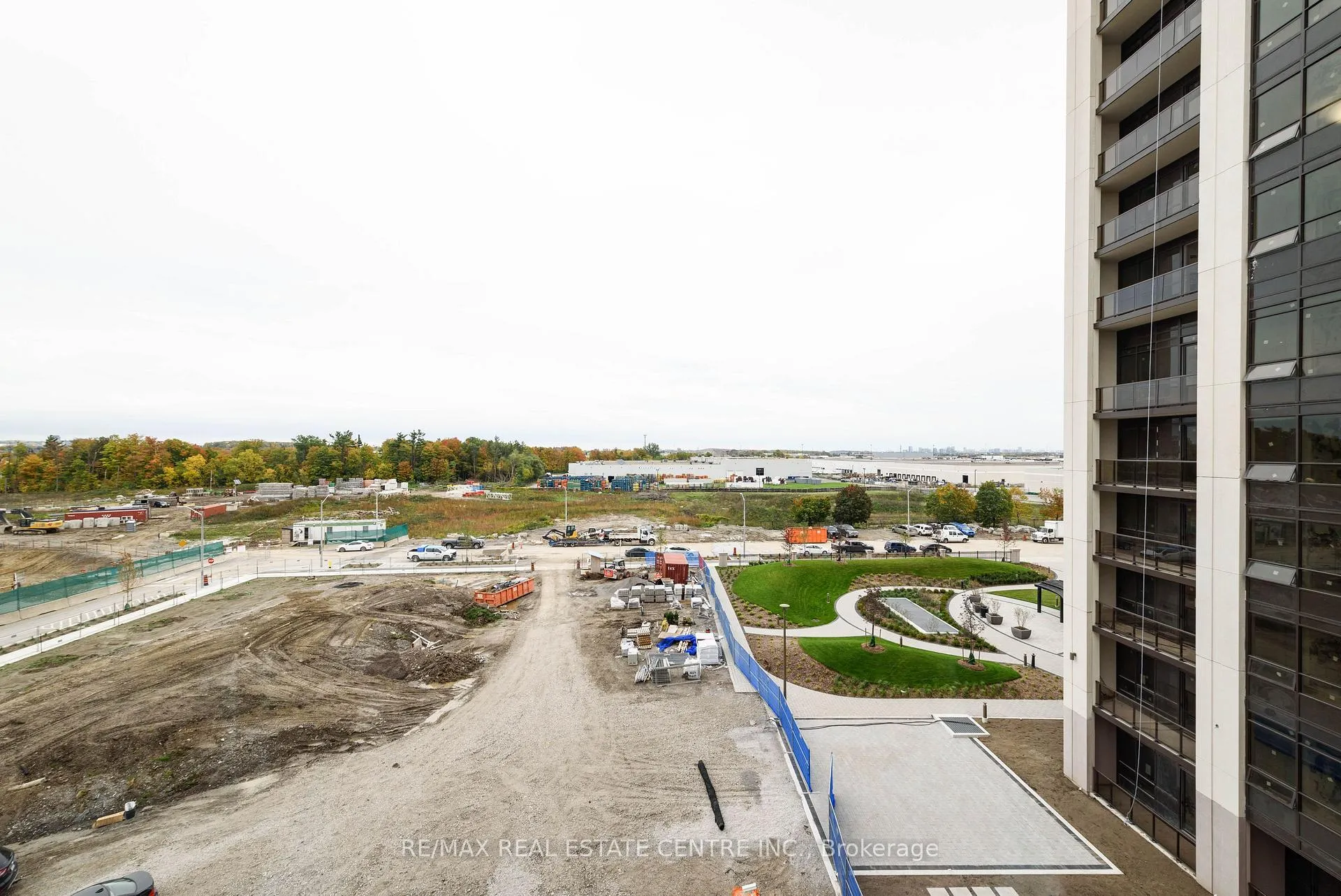 Photo 30 of Unit 520, 9085 Jane Street, Vaughan, Concord — HOMEH