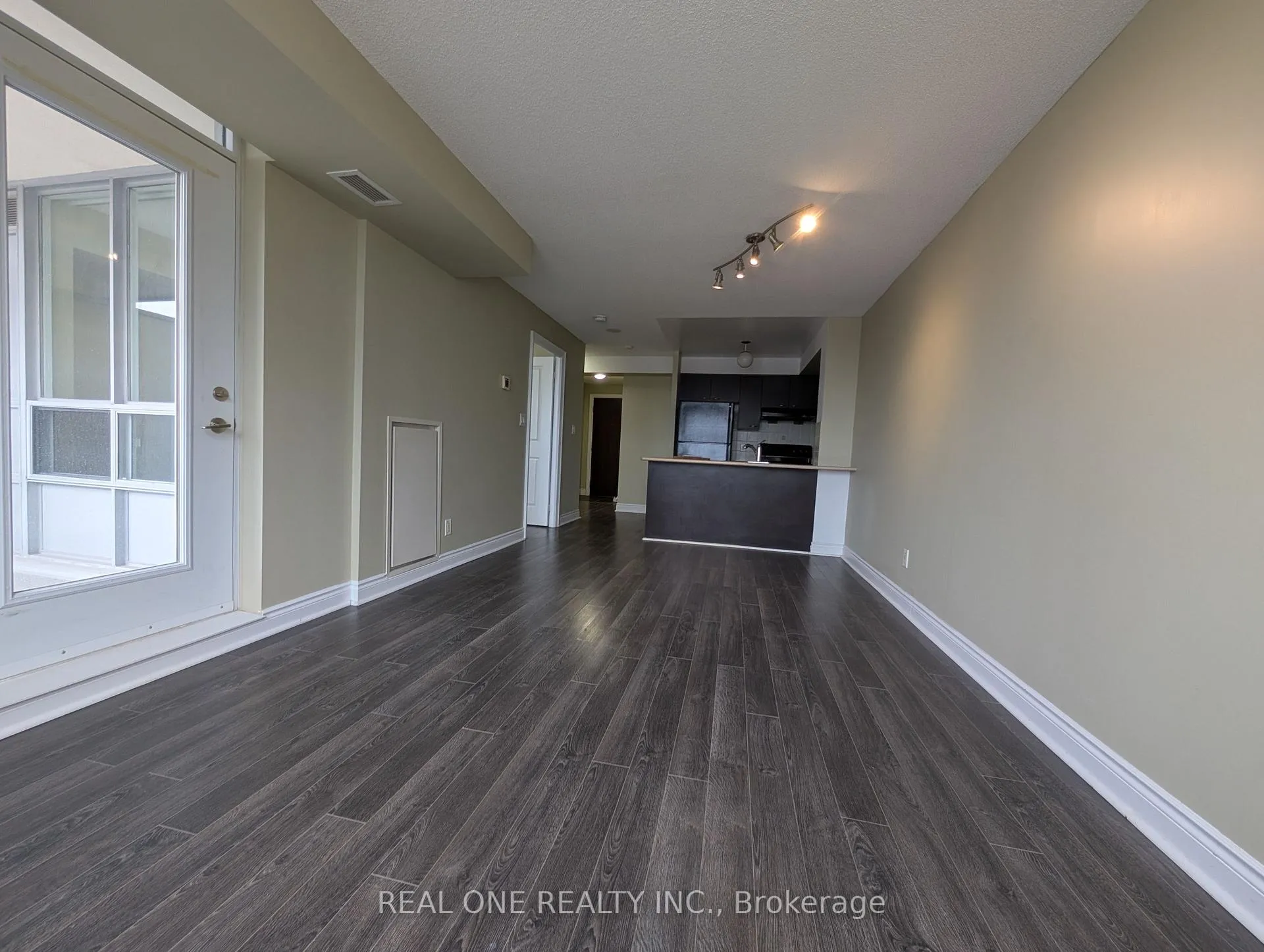 Photo 3 of Unit 1001, 88 Times Avenue, Markham, Commerce Valley — HOMEH