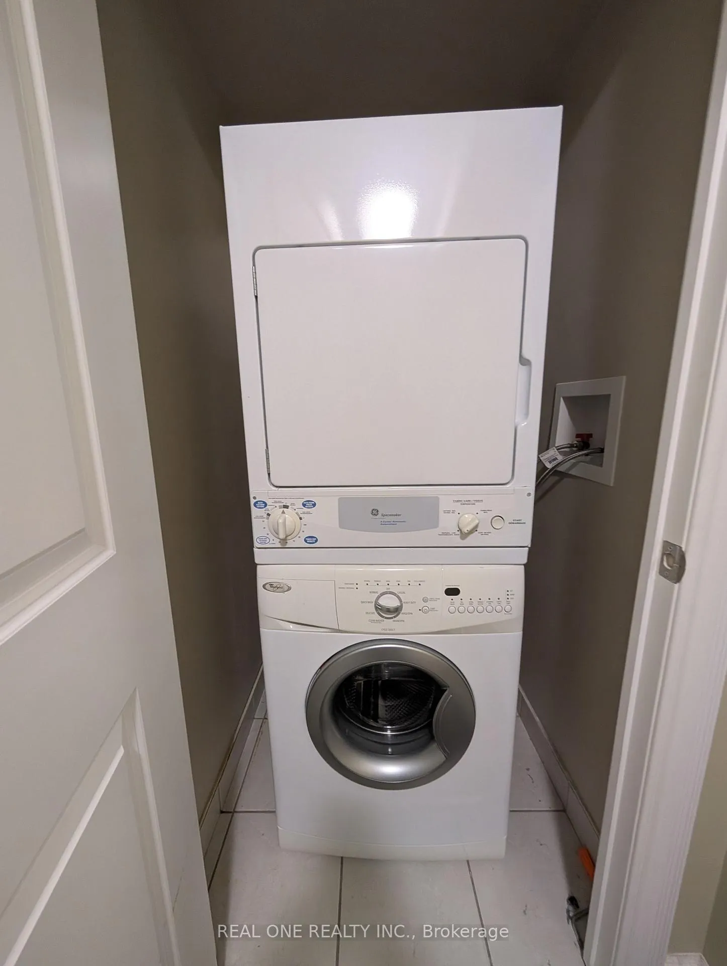 Photo 6 of Unit 1001, 88 Times Avenue, Markham, Commerce Valley — HOMEH
