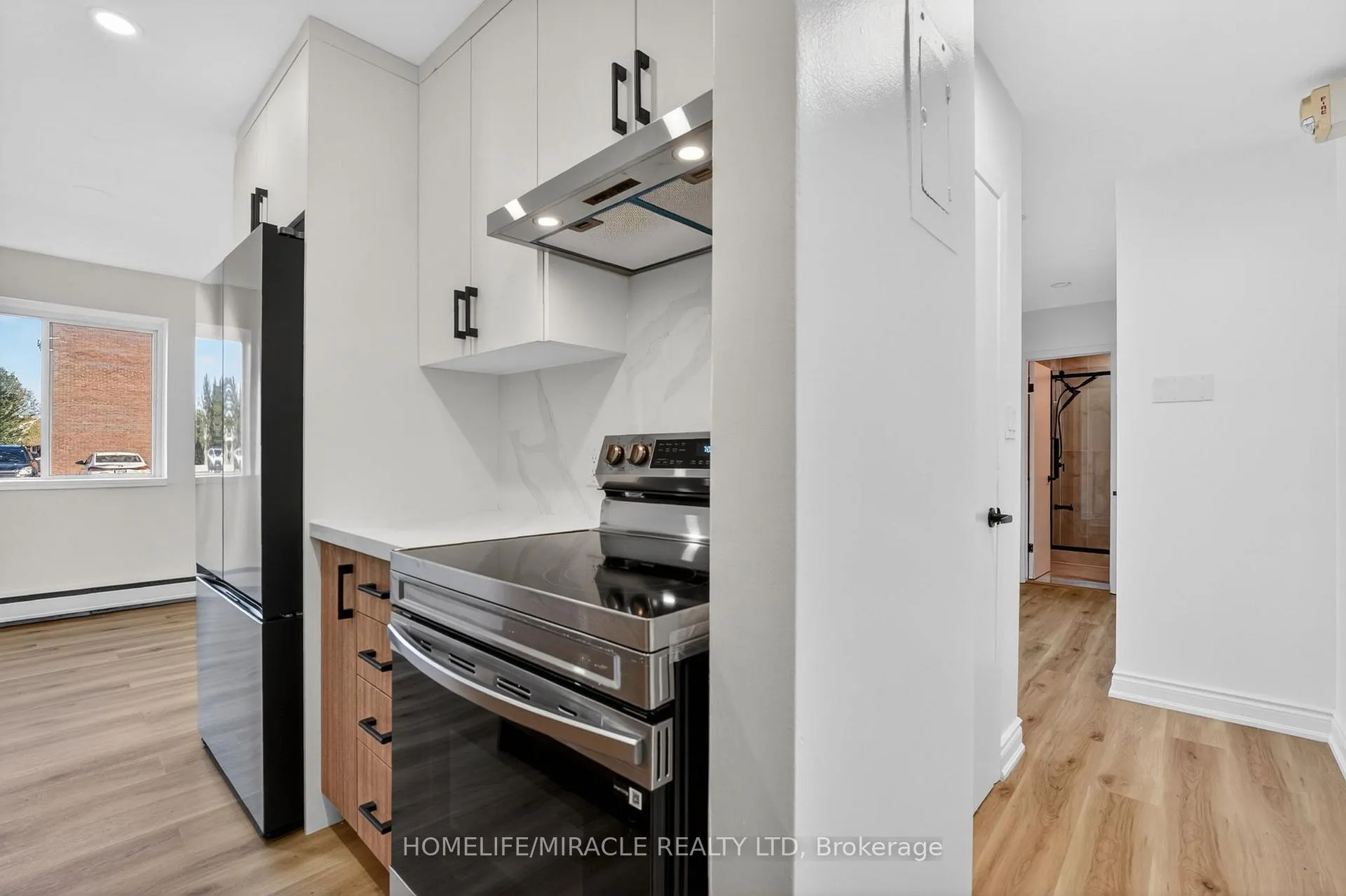 Photo 12 of Unit 5, 456 Carlton Street, St. Catharines, Facer — HOMEH