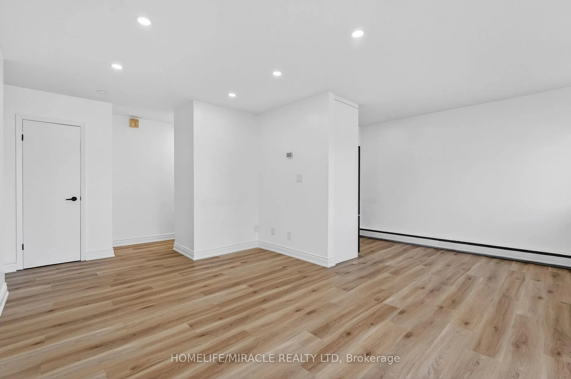Photo 16 of Unit 5, 456 Carlton Street, St. Catharines, Facer — HOMEH